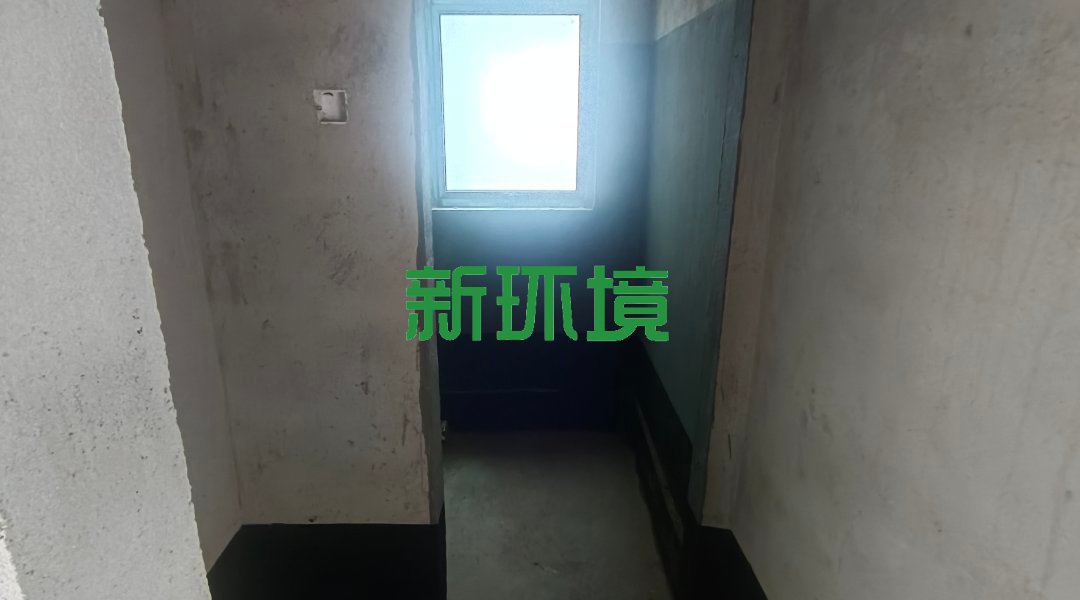 东宸江山里  3室2厅2卫   59.80万客厅