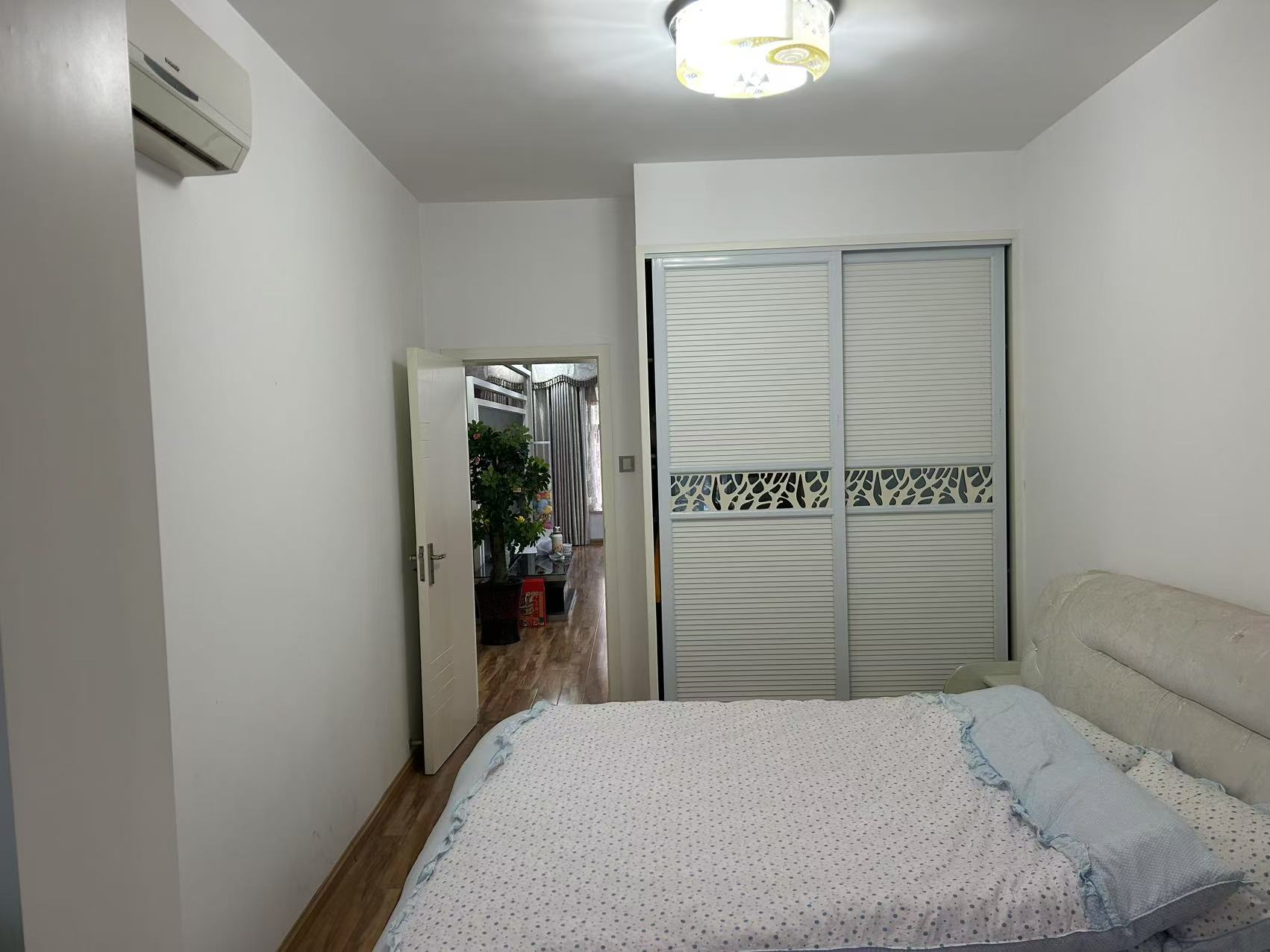 龙庭贵筑 4室2厅2卫 78.8万 龙庭贵筑 4室2厅2卫 78.8万室内图