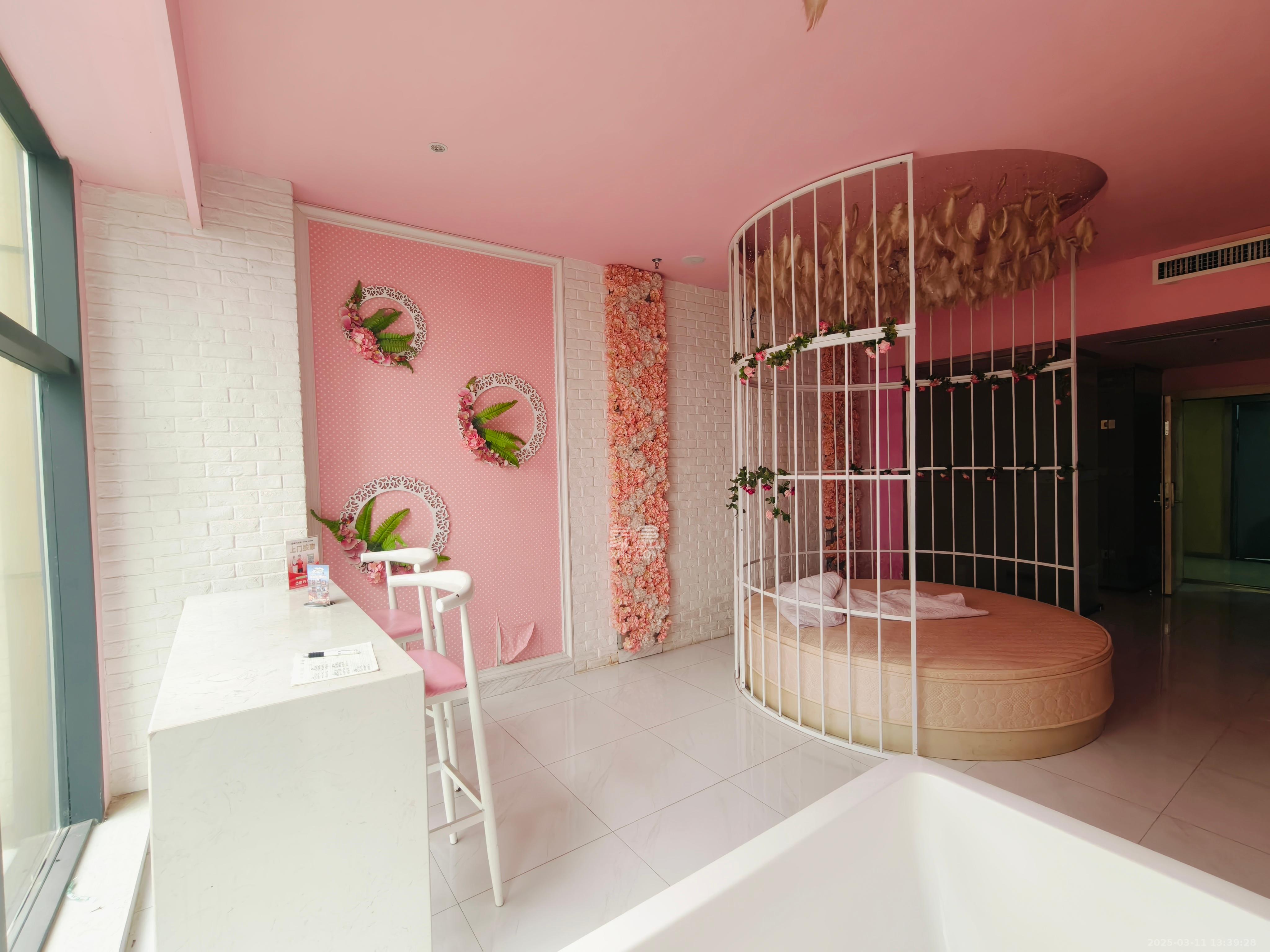 御溪国际 1室1厅1卫 1200.0元/月 御溪国际 1室1厅1卫 1200.0元/月室内图