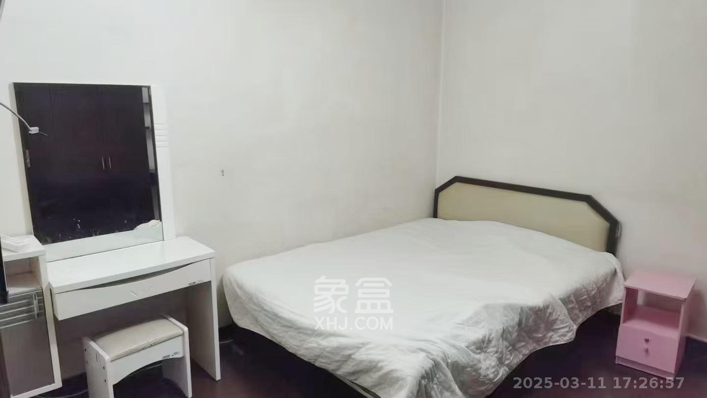 和顺园公寓 3室2厅2卫 2000.0元/月 和顺园公寓 3室2厅2卫 2000.0元/月室内图