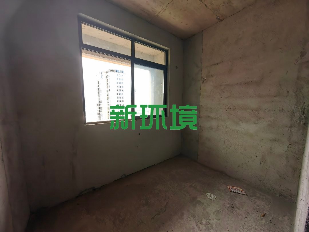 丽景天下二期  5室2厅2卫    96.8万 丽景天下二期  5室2厅2卫    96.8万客厅