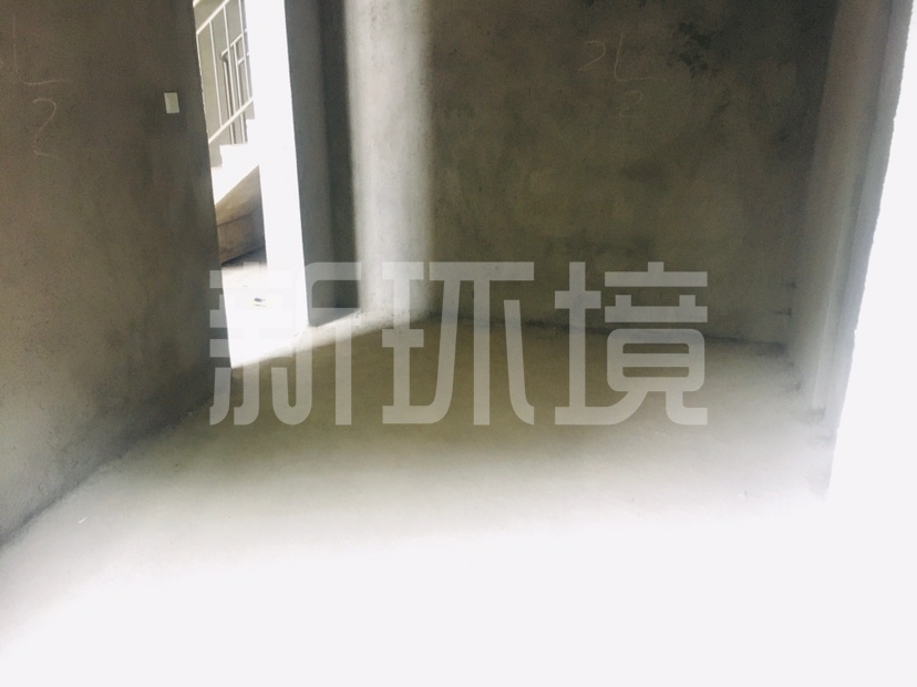 天门壹号  5室2厅3卫   145.00万客厅