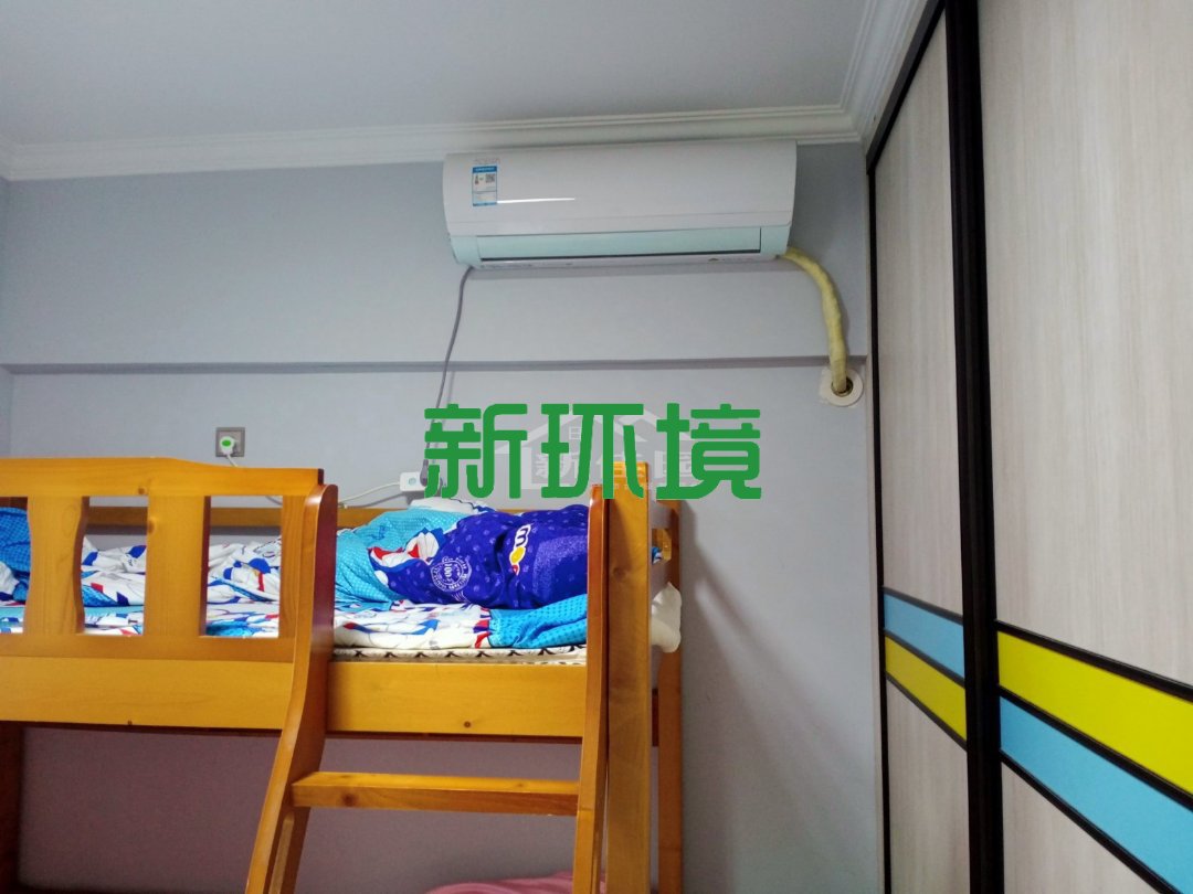 东方曼哈顿  2室2厅1卫   61.00万客厅