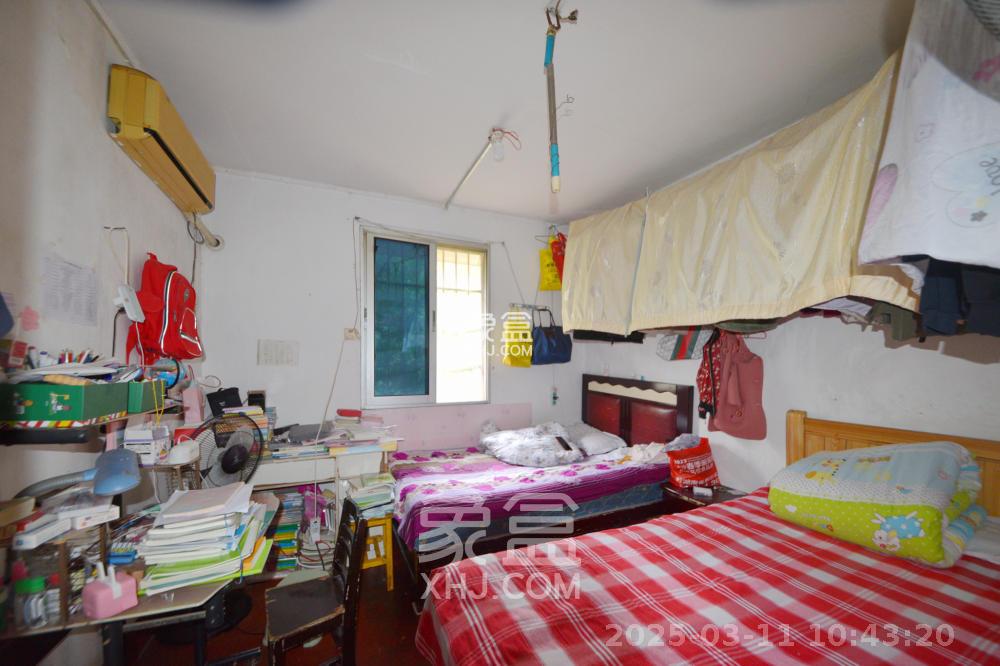 红旗区四片 2室1厅1卫 1500.0元/月 红旗区四片 2室1厅1卫 1500.0元/月室内图