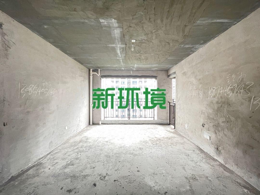 锦绣公馆 5室2厅2卫 83.8万 锦绣公馆 5室2厅2卫 83.8万客厅