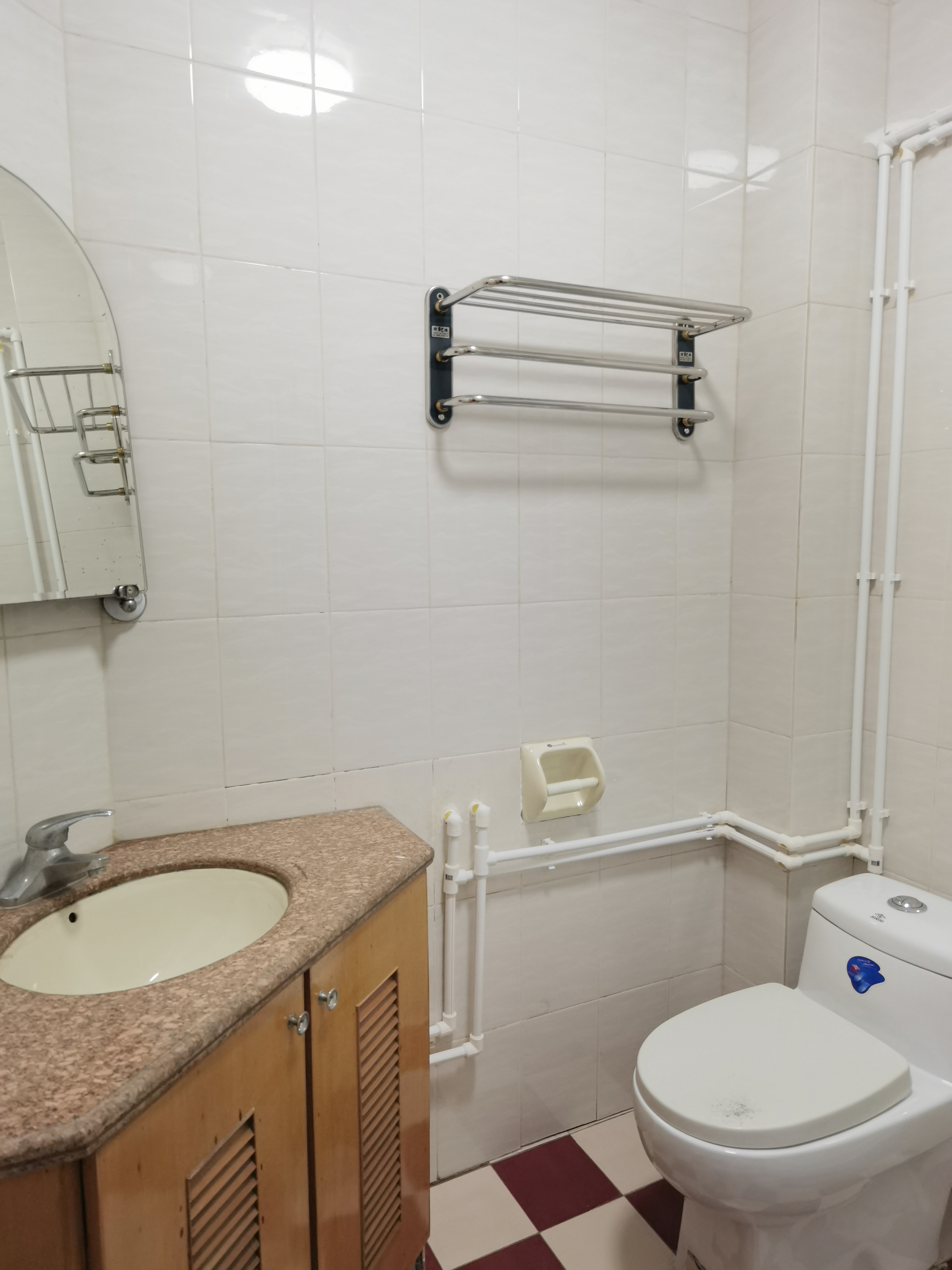 赫山区青年路茂林社区 3室2厅1卫 1200.0元/月 赫山区青年路茂林社区 3室2厅1卫 1200.0元/月室内图