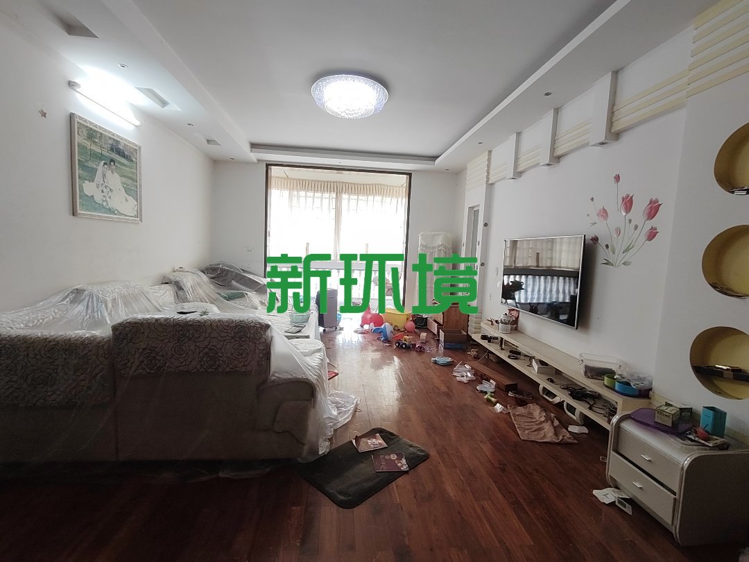 天门聚景苑  3室2厅2卫   50.00万客厅