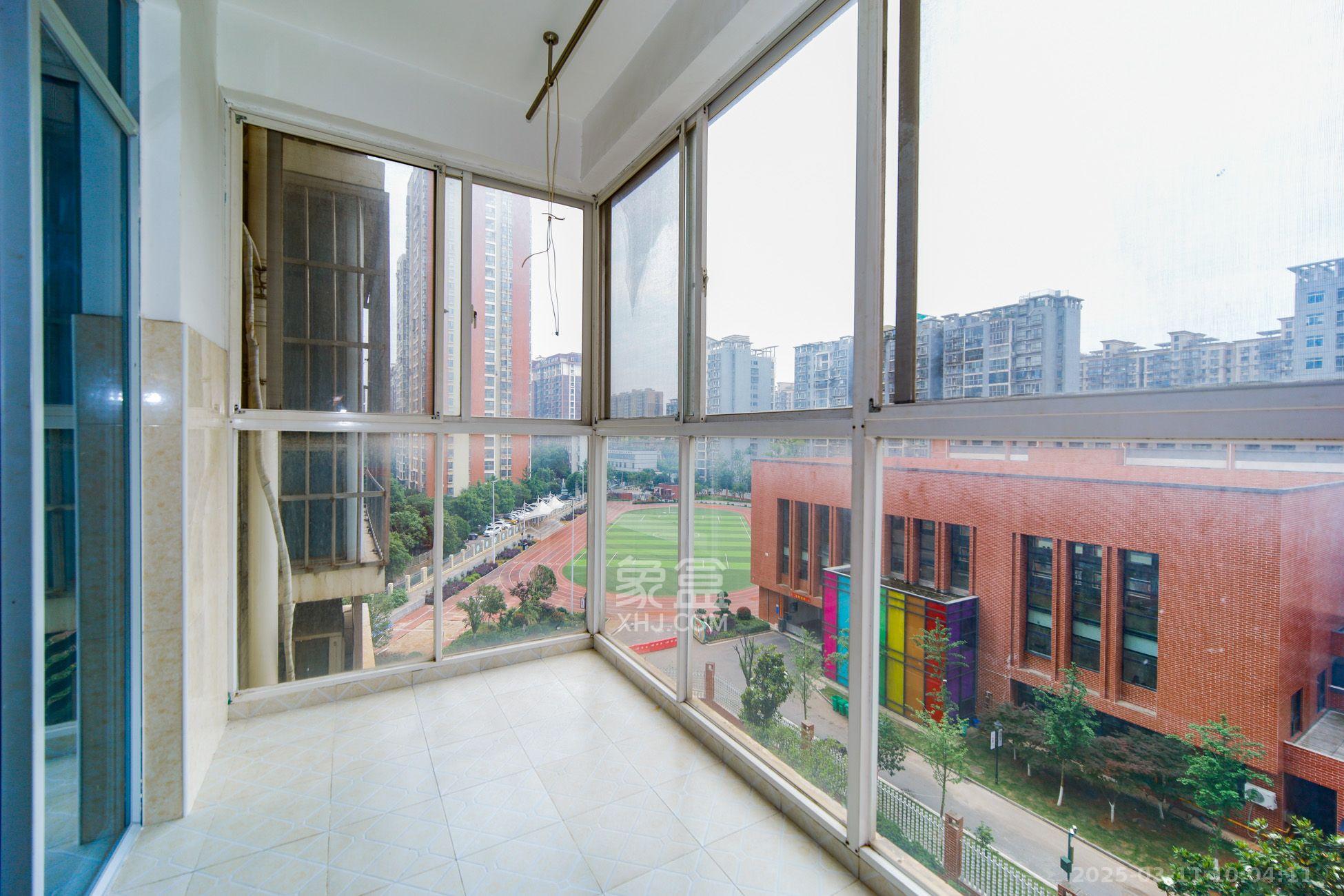 天天向上 2室1厅1卫 1900.0元/月 天天向上 2室1厅1卫 1900.0元/月室内图