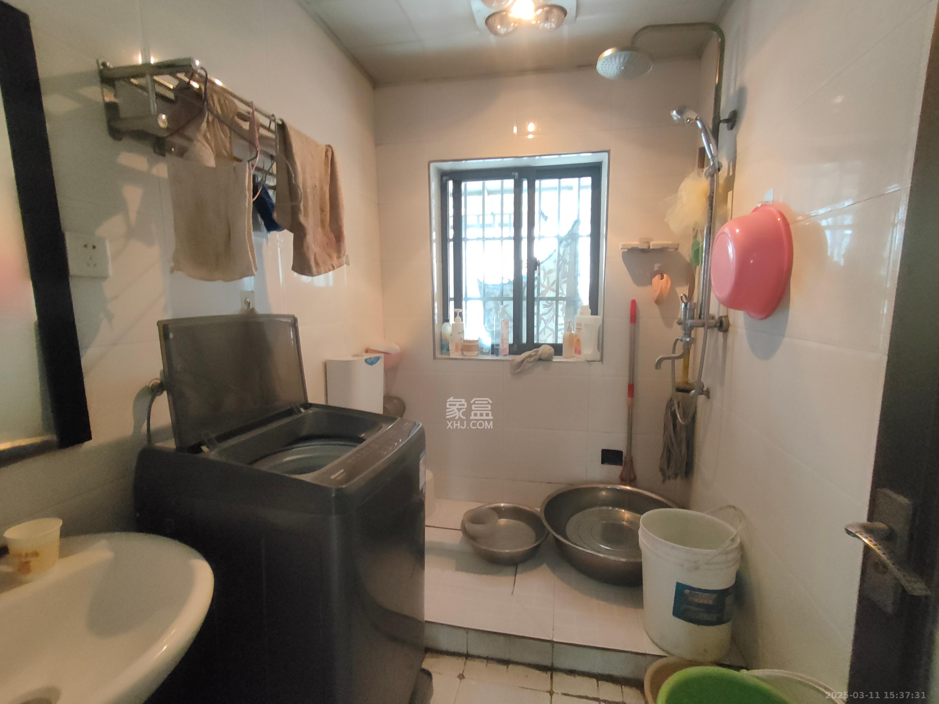 合丰安置小区 2室2厅1卫 1500.0元/月 合丰安置小区 2室2厅1卫 1500.0元/月室内图