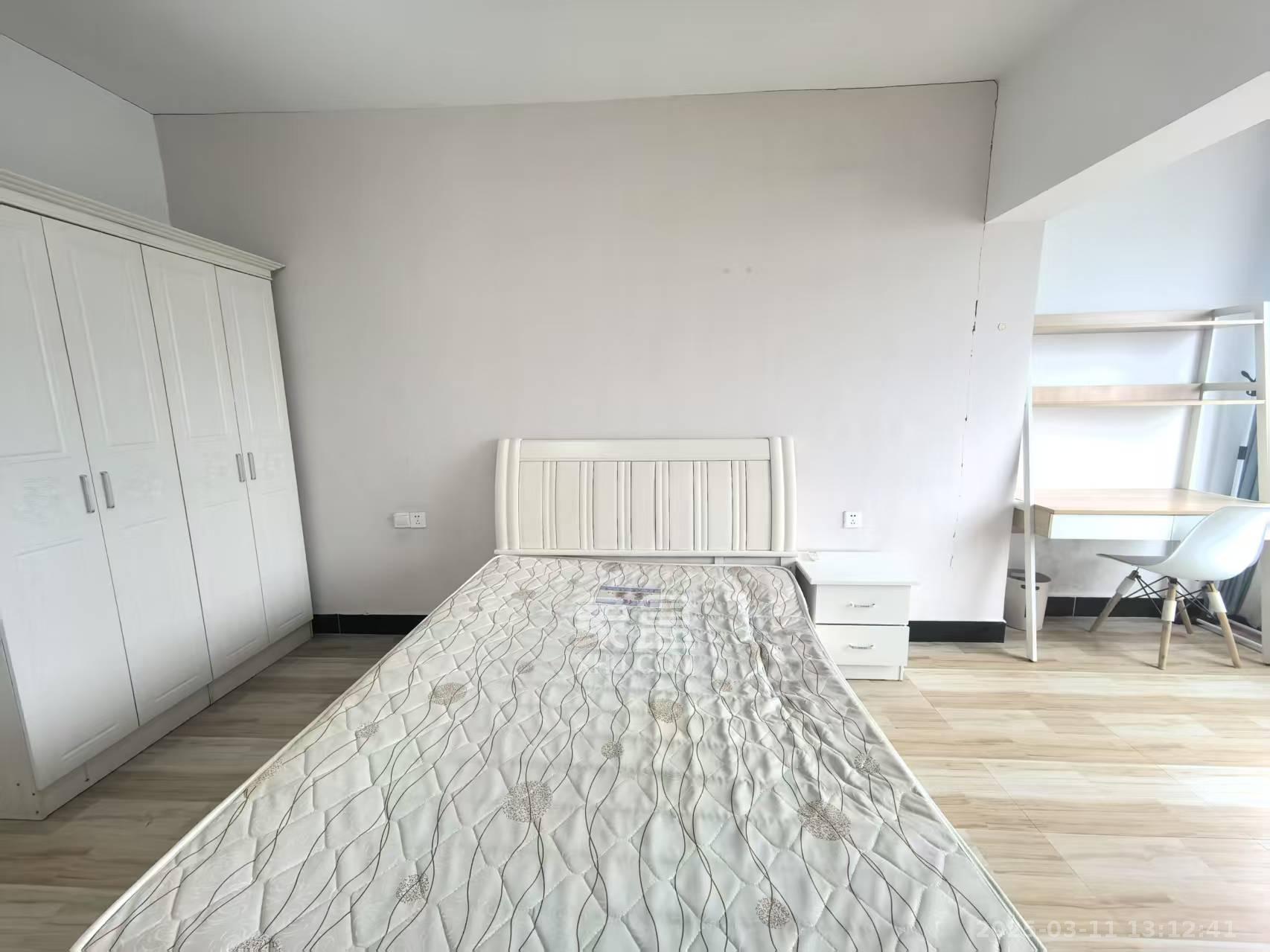 洋湖18克拉(旷远洋湖18克拉) 4室2厅2卫 2600.0元/月 洋湖18克拉(旷远洋湖18克拉) 4室2厅2卫 2600.0元/月室内图