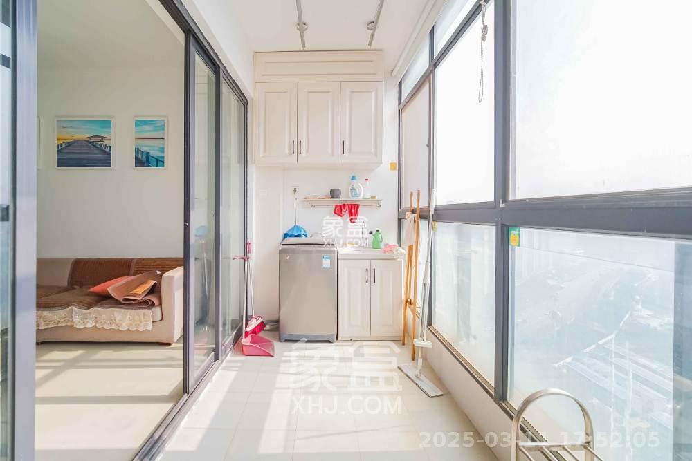 茂华国际湘 1室2厅1卫 2300.0元/月 茂华国际湘 1室2厅1卫 2300.0元/月室内图