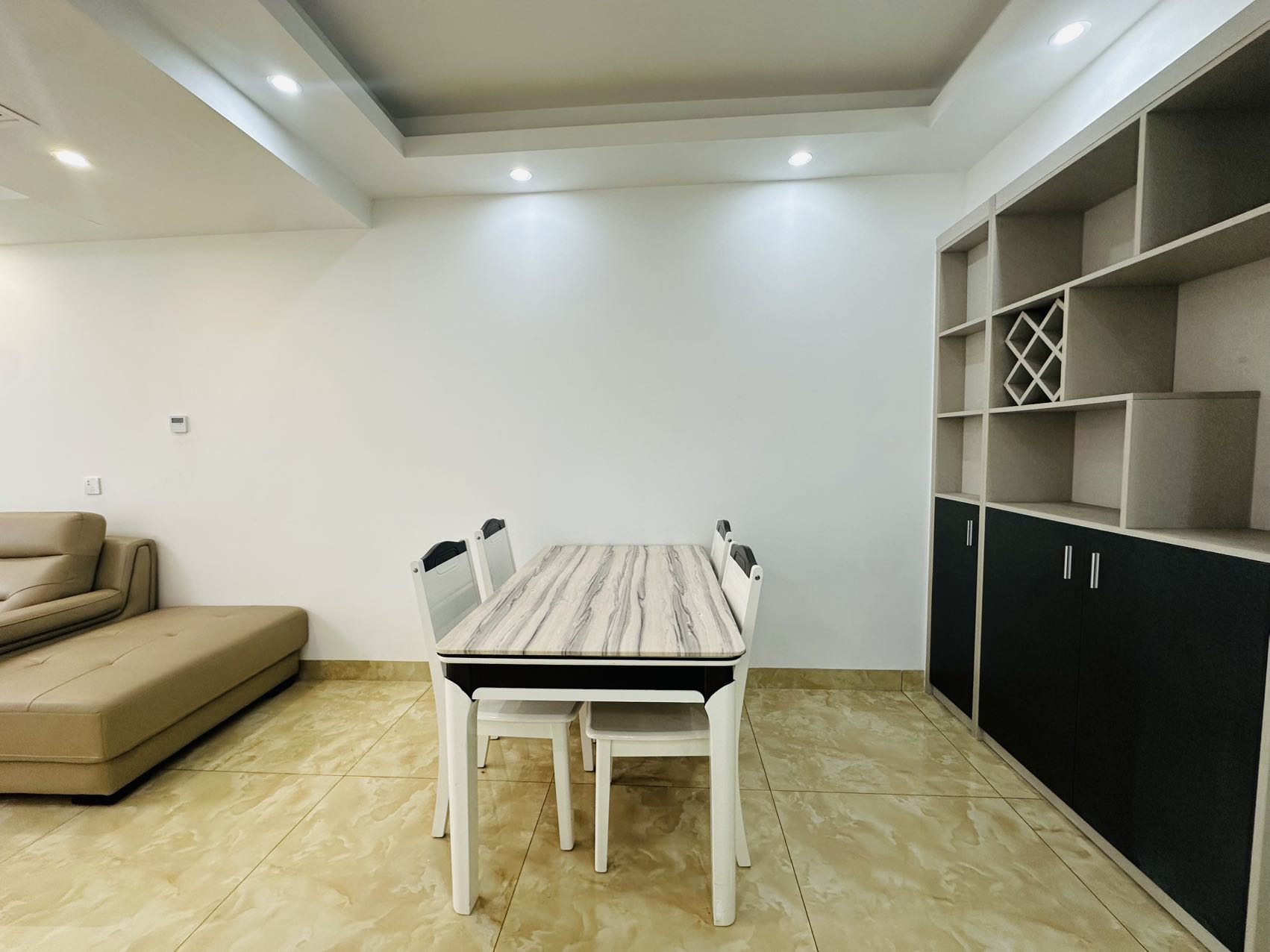 梓山湖领御  3室2厅2卫    60.8万 梓山湖领御  3室2厅2卫    60.8万室内图