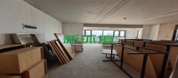 江与城  4室2厅1卫   82.00万