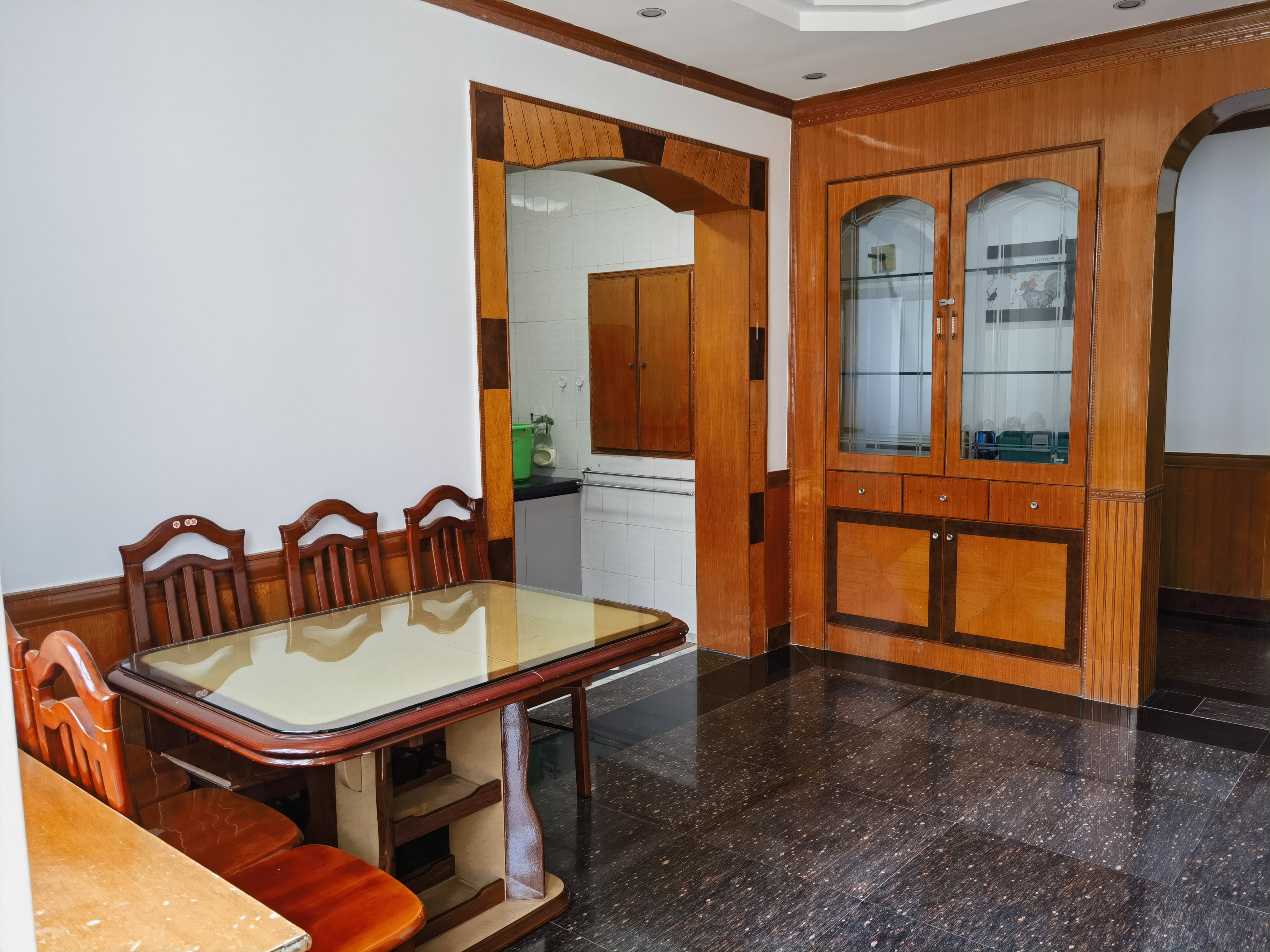 赫山区青年路茂林社区 3室2厅1卫 1200.0元/月 赫山区青年路茂林社区 3室2厅1卫 1200.0元/月室内图