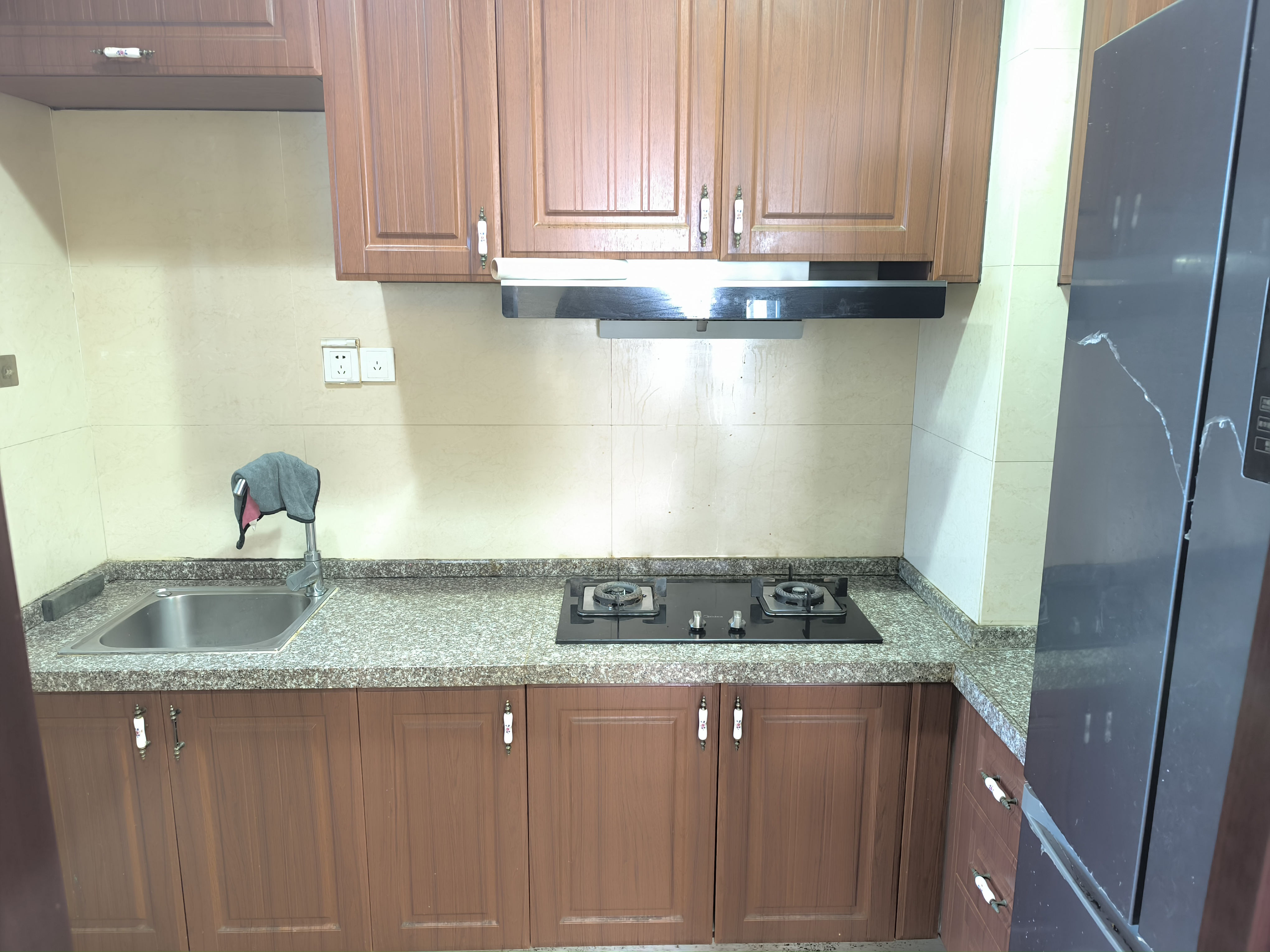 碧桂园 3室2厅1卫 1600.0元/月 碧桂园 3室2厅1卫 1600.0元/月室内图