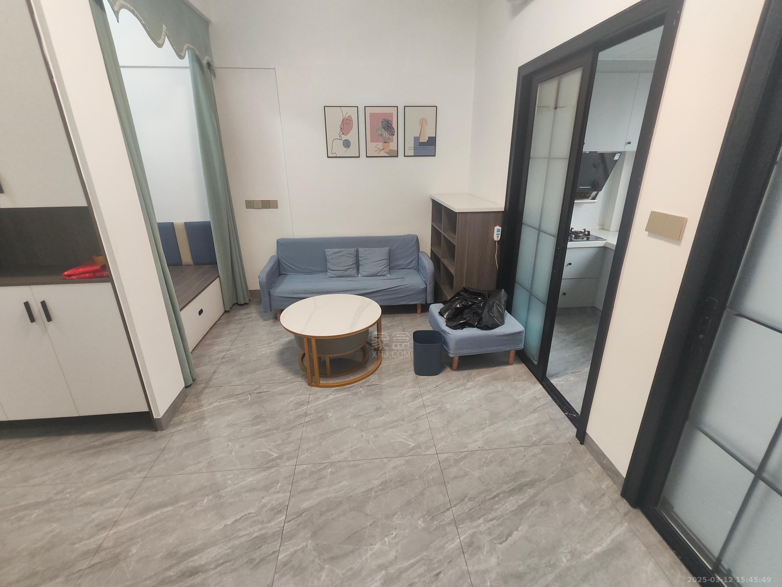 城市公园 1室1厅1卫 1200.0元/月 城市公园 1室1厅1卫 1200.0元/月室内图