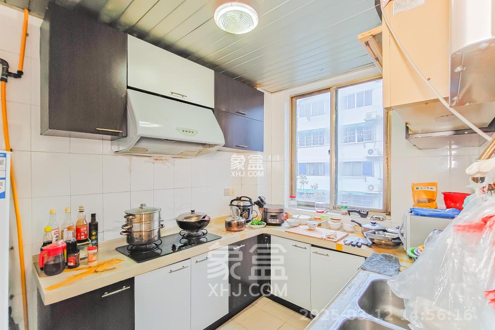 东南明苑 3室2厅1卫 2800.0元/月 东南明苑 3室2厅1卫 2800.0元/月室内图