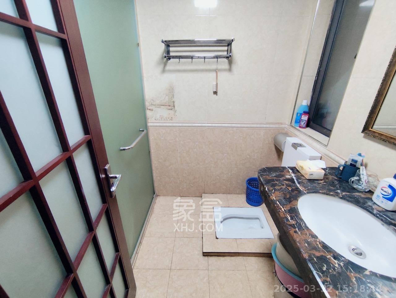 旭辉华庭  3室2厅2卫   2400.00元/月室内图