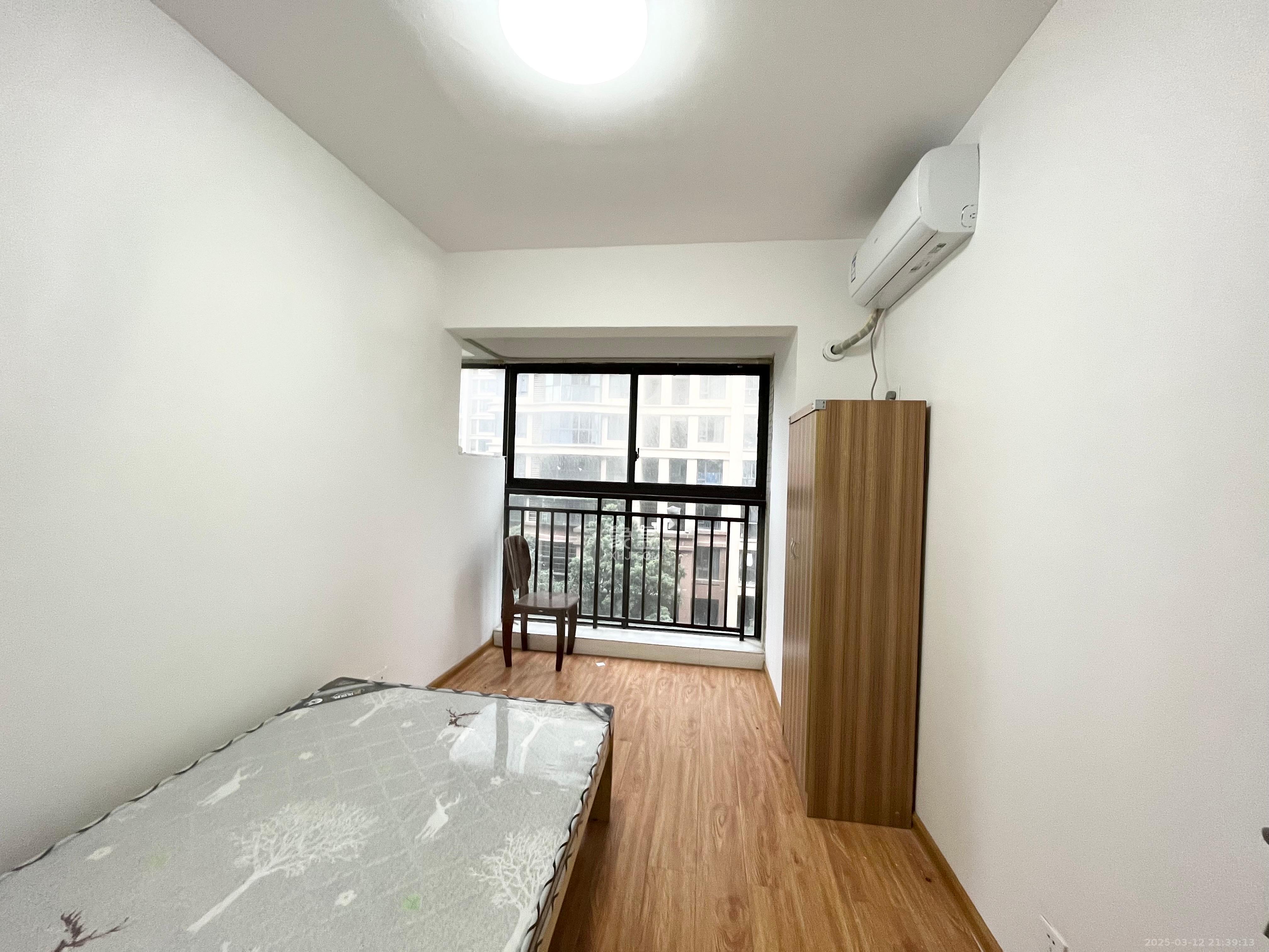 保利麓谷林语F区 3室2厅1卫 2100.0元/月 保利麓谷林语F区 3室2厅1卫 2100.0元/月室内图