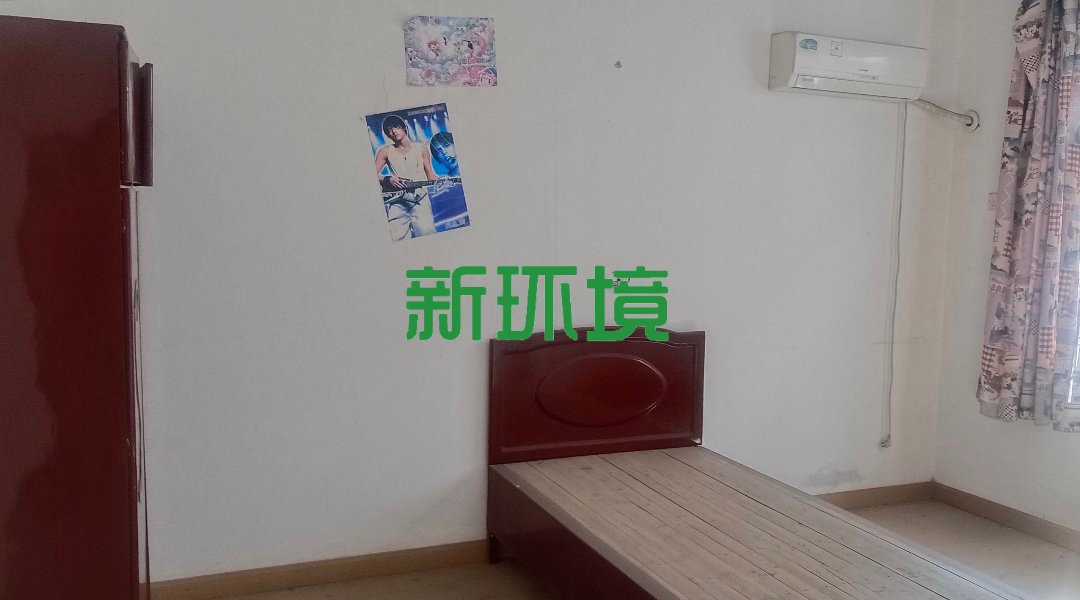 市中心散盘  6室4厅3卫    115.0万 市中心散盘  6室4厅3卫    115.0万客厅