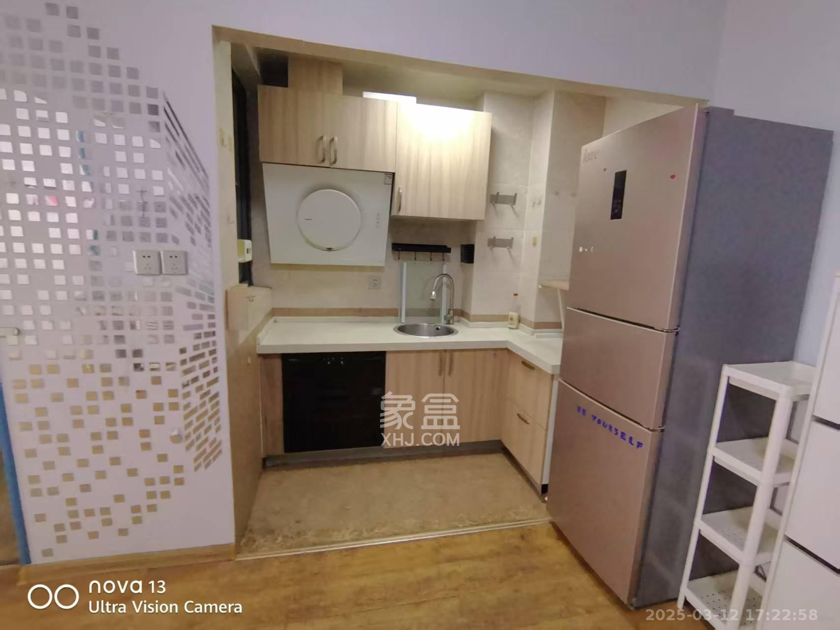 雅阁国际 2室2厅1卫 2500.0元/月 雅阁国际 2室2厅1卫 2500.0元/月室内图