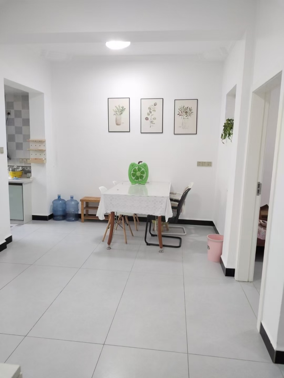 娄底人文师范学院家属楼  3室2厅1卫    1300.0元/月室内图