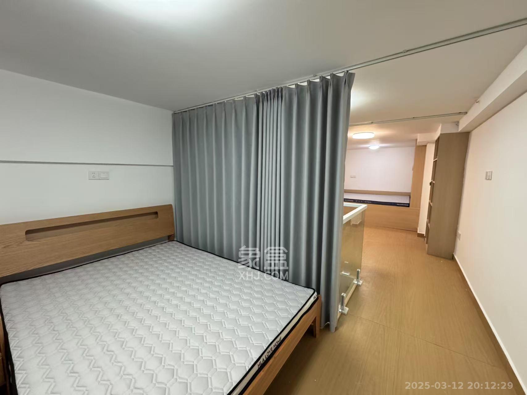卓越中寰  2室1厅1卫    2200.0元/月室内图