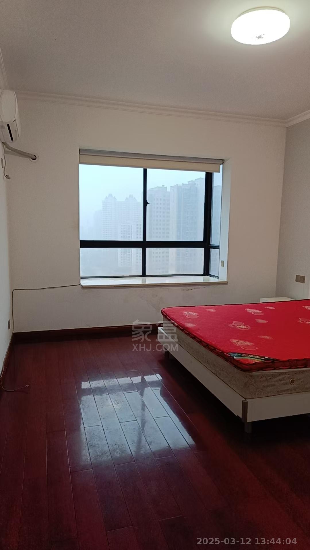 龙腾国际 3室2厅2卫 2000.0元/月 龙腾国际 3室2厅2卫 2000.0元/月室内图