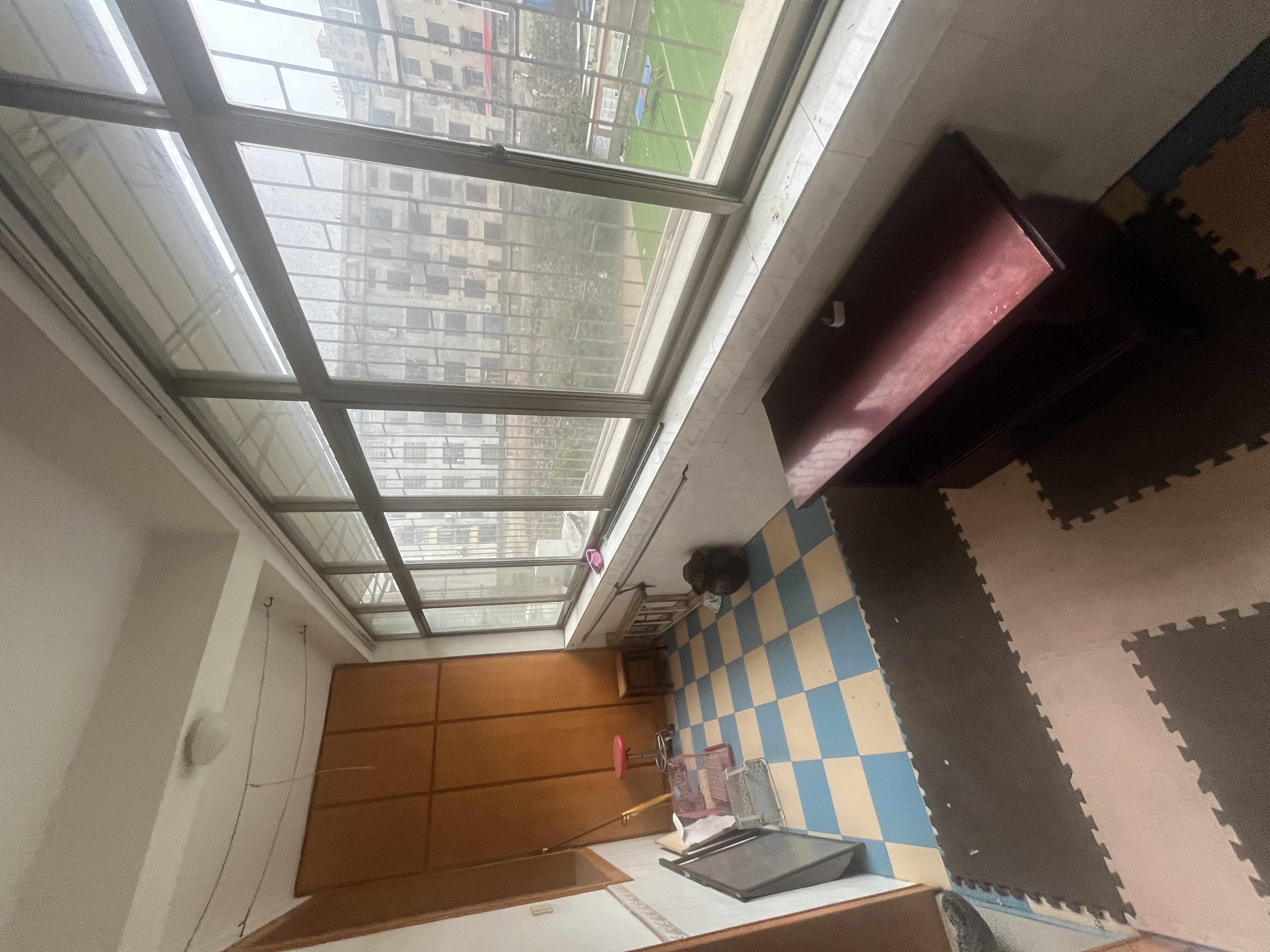 菊苑东区 2室2厅1卫 28.0万 菊苑东区 2室2厅1卫 28.0万阳台