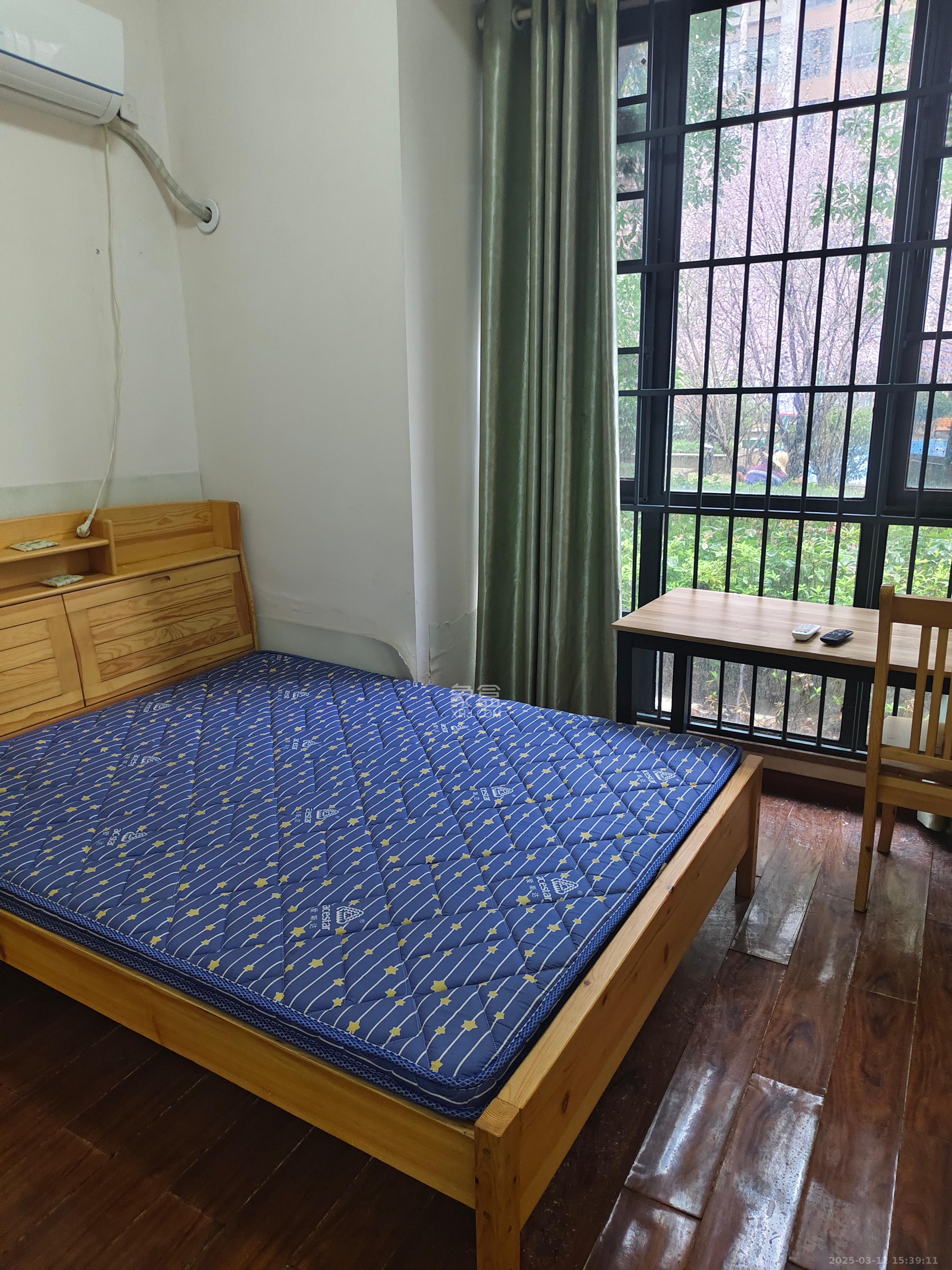 中建芙蓉工社 2室1厅1卫 1200.0元/月 中建芙蓉工社 2室1厅1卫 1200.0元/月室内图