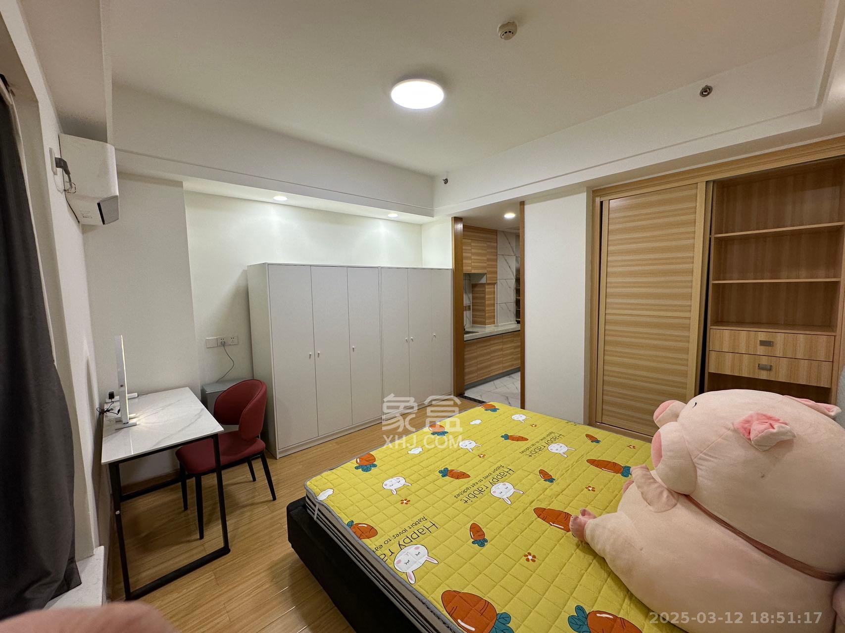 众东国际 1室1厅1卫 2100.0元/月 众东国际 1室1厅1卫 2100.0元/月室内图