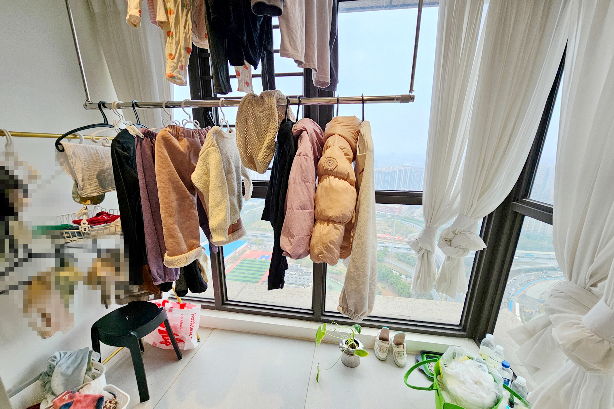 明昇壹城（明昇时代广场）二期  5室2厅2卫   416.00万阳台