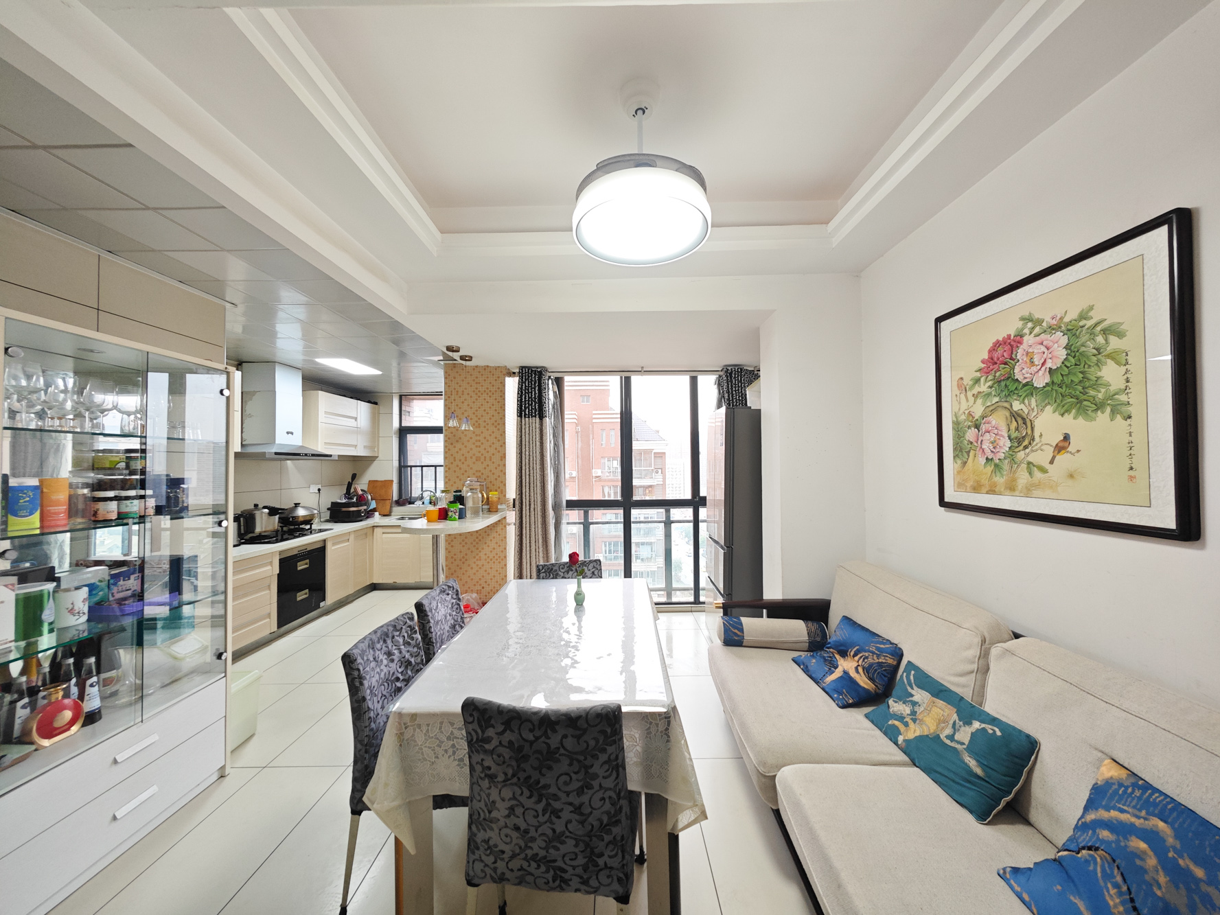 奥林匹克花园 4室2厅2卫 108.0万 奥林匹克花园 4室2厅2卫 108.0万客厅