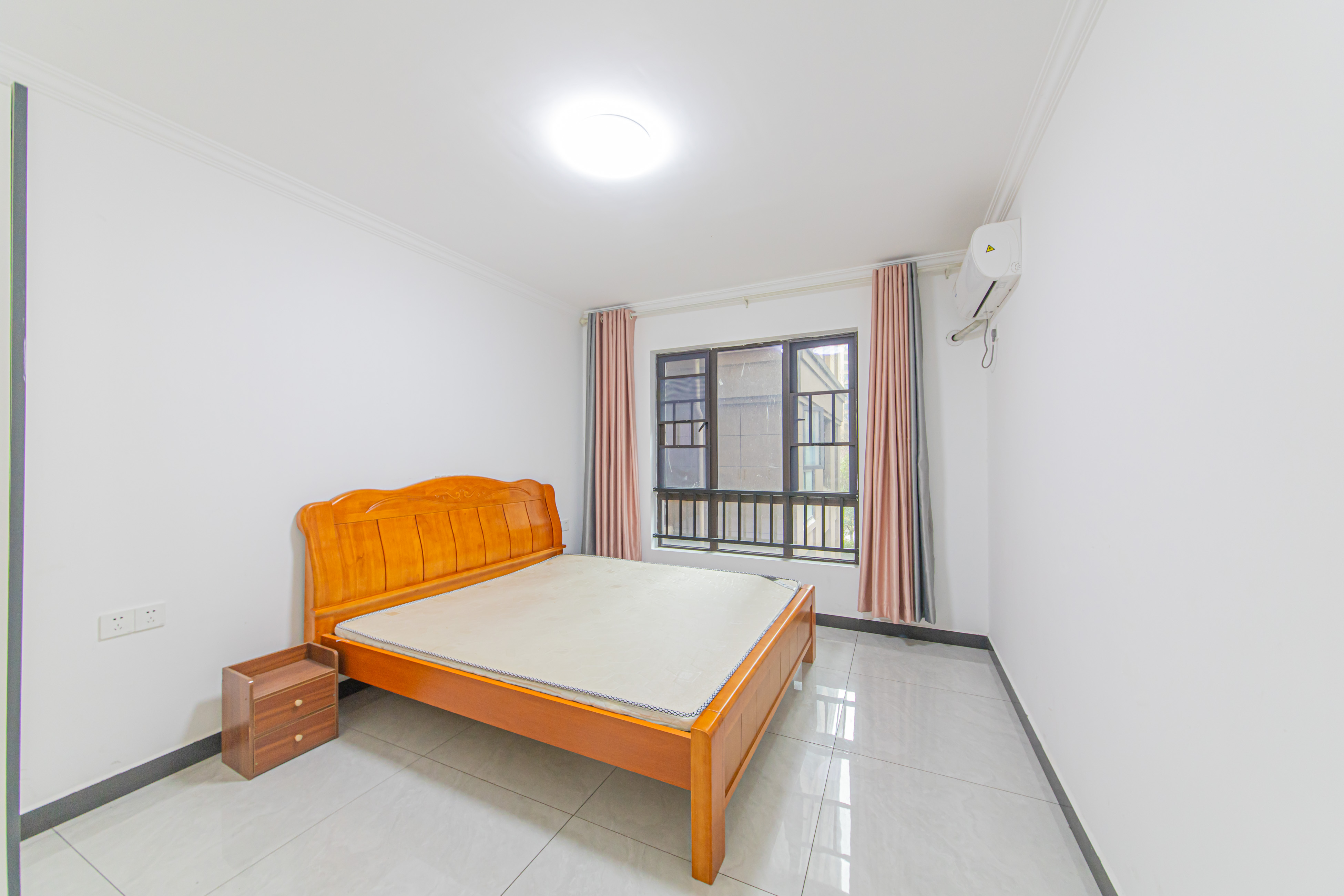 鑫远悦城(鑫远悦时代)  4室2厅1卫    104.0万 鑫远悦城(鑫远悦时代)  4室2厅1卫    104.0万卧室