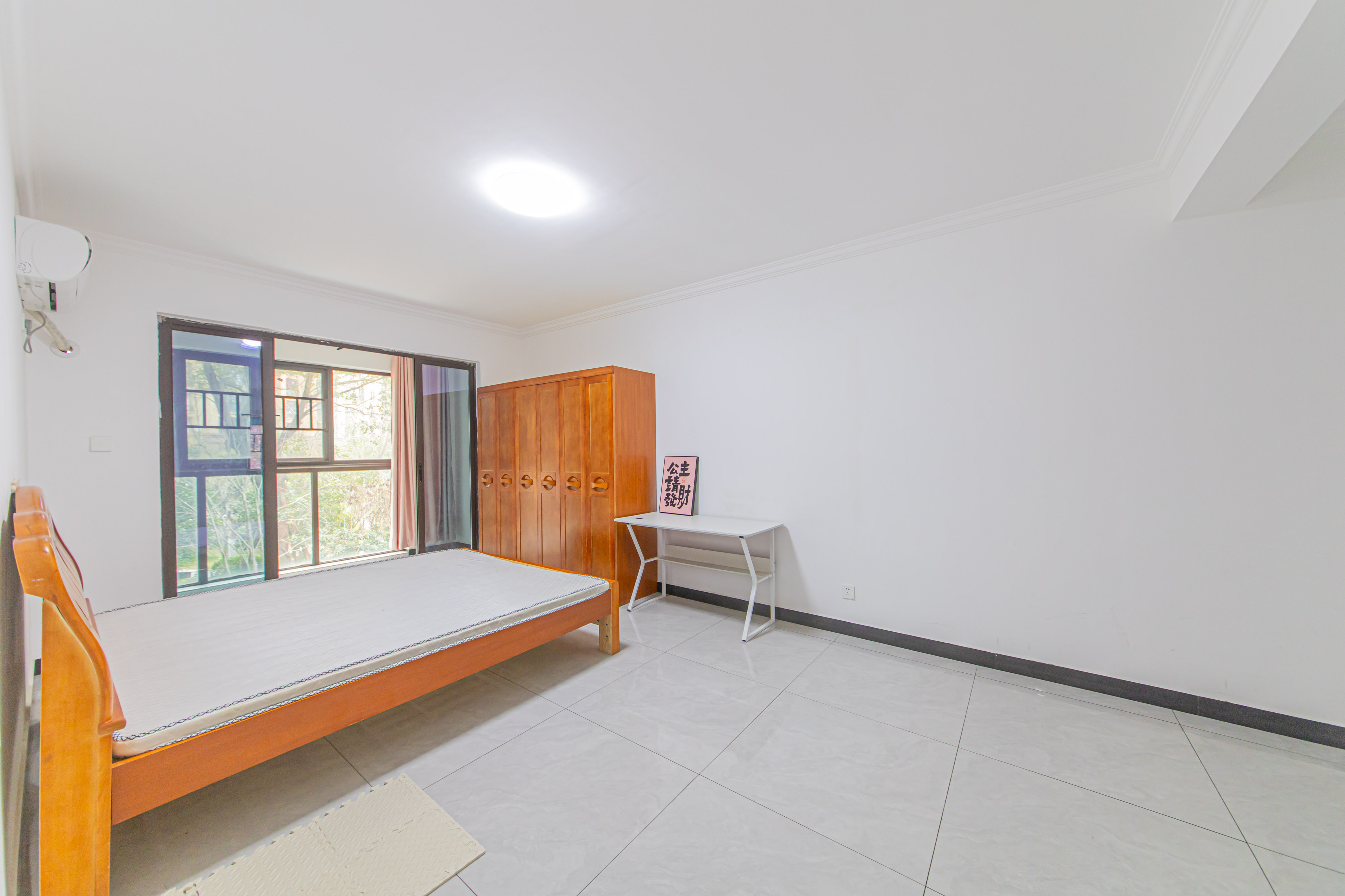 鑫远悦城(鑫远悦时代)  4室2厅1卫    104.0万 鑫远悦城(鑫远悦时代)  4室2厅1卫    104.0万卧室