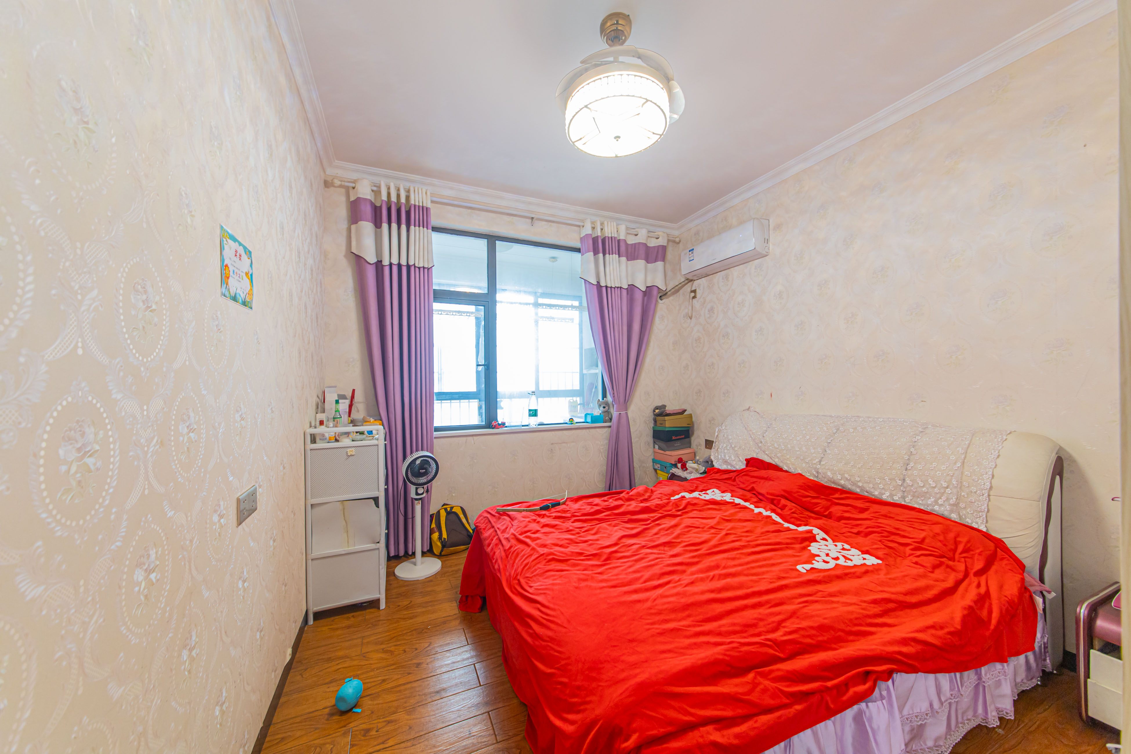 长城水郡 4室2厅1卫 121.8万 长城水郡 4室2厅1卫 121.8万卧室