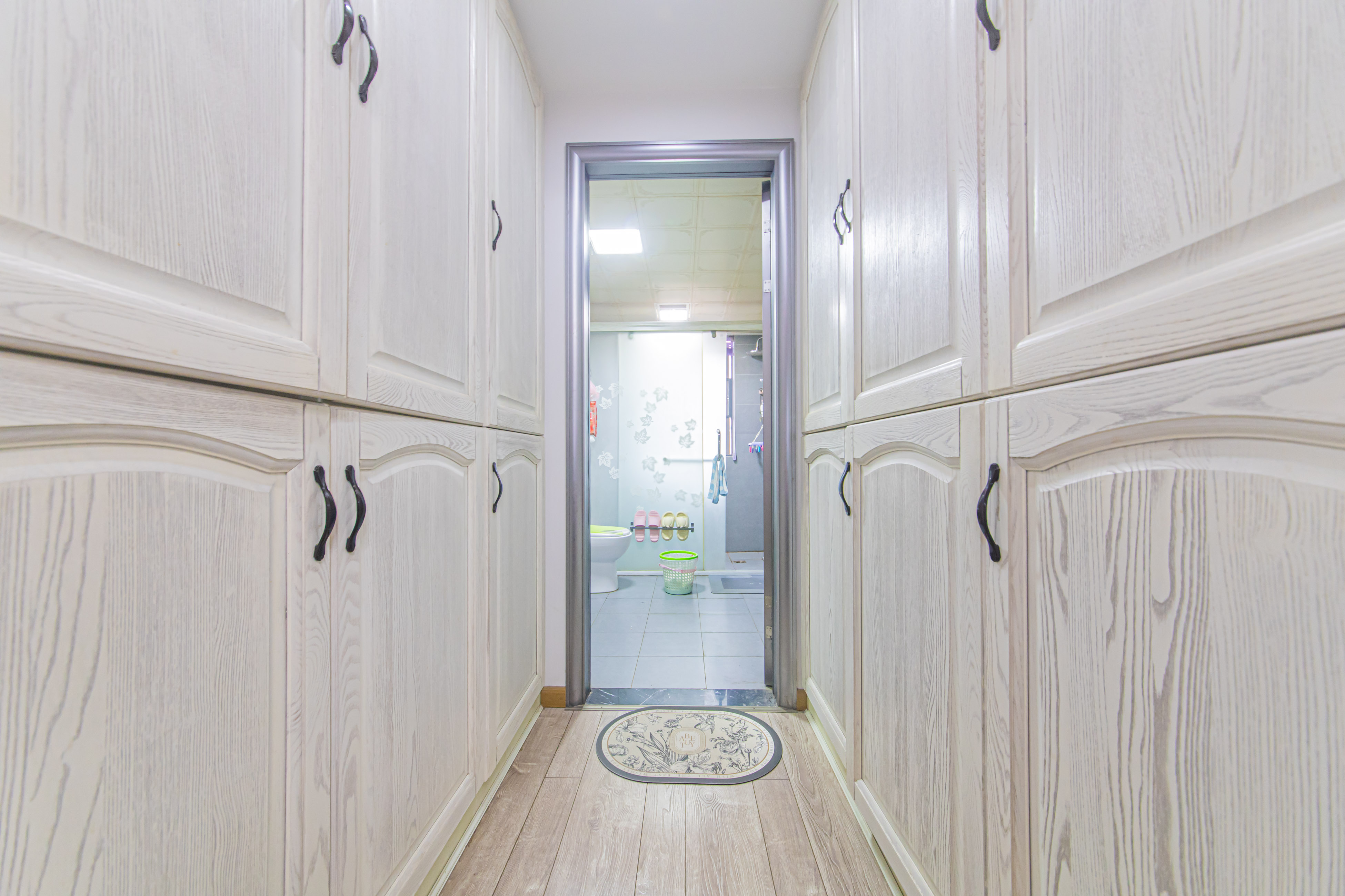 中建芙蓉嘉苑 4室2厅2卫 127.0万 中建芙蓉嘉苑 4室2厅2卫 127.0万卫生间