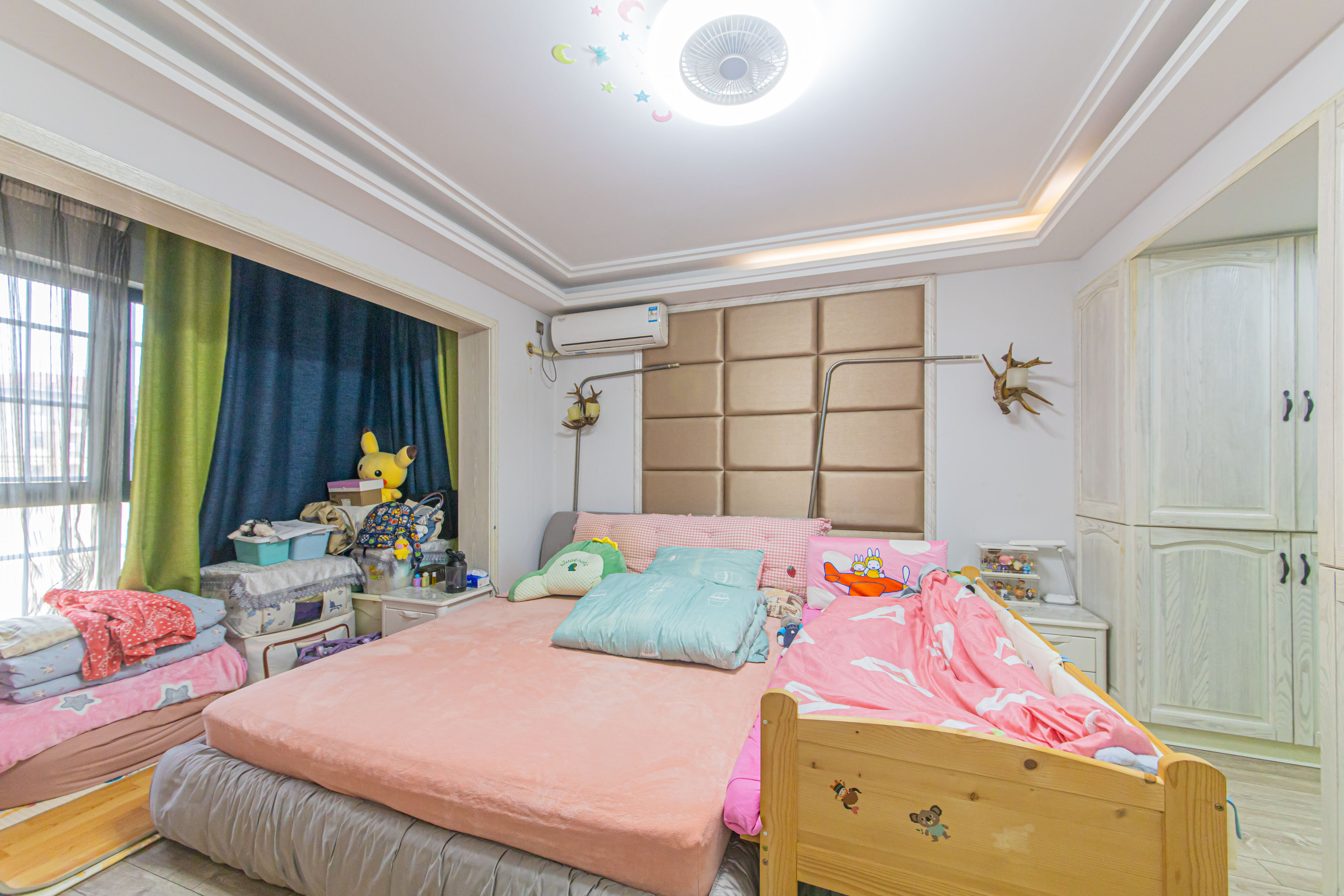 中建芙蓉嘉苑 4室2厅2卫 127.0万 中建芙蓉嘉苑 4室2厅2卫 127.0万卧室