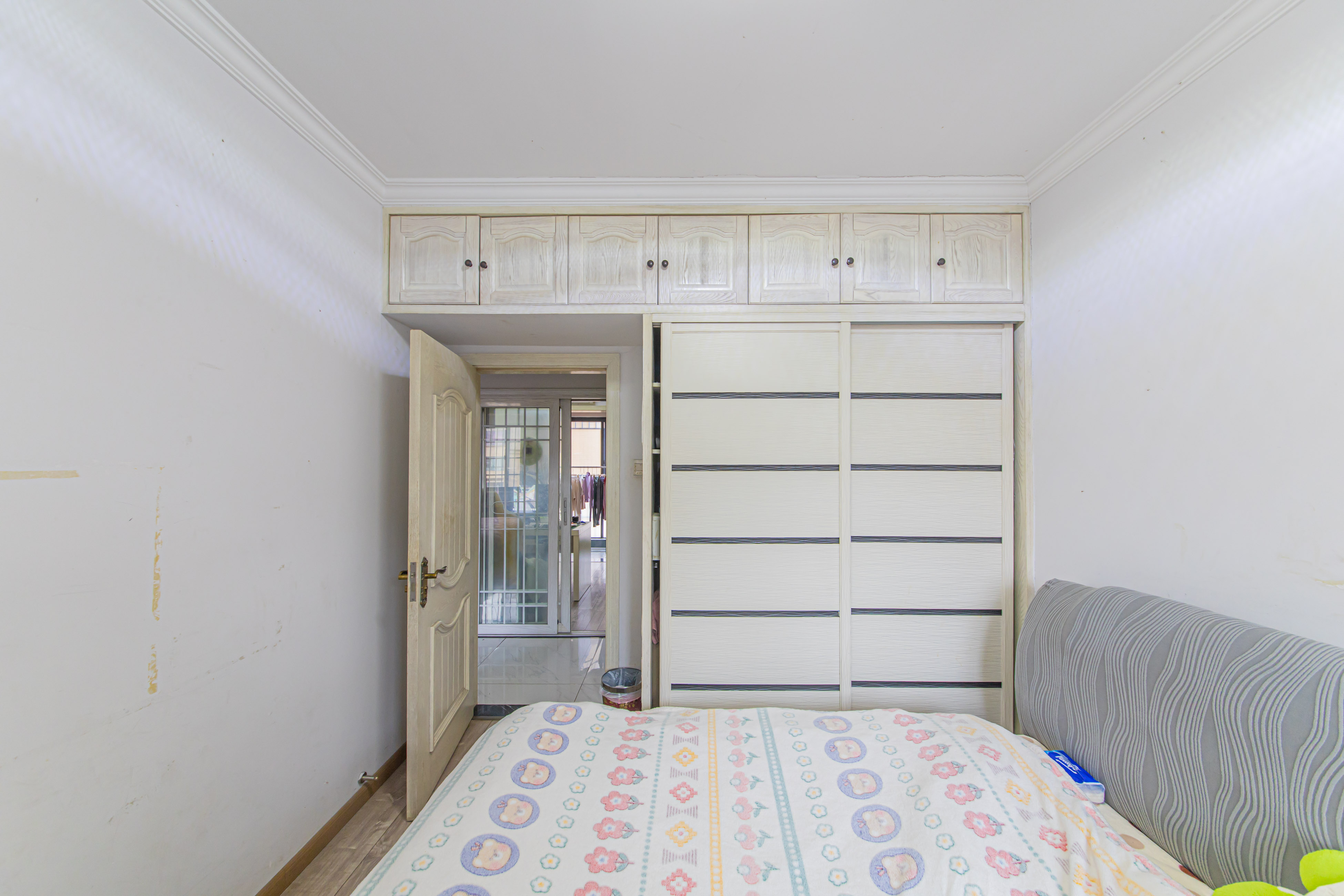 中建芙蓉嘉苑 4室2厅2卫 127.0万 中建芙蓉嘉苑 4室2厅2卫 127.0万卧室