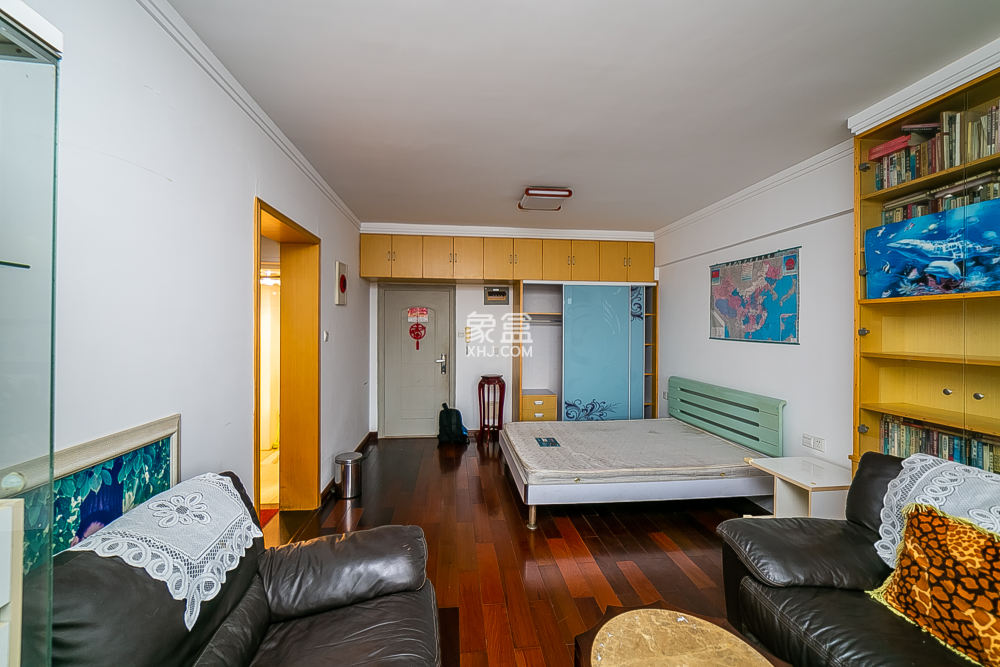 金碧文华  1室1厅1卫    35.5万