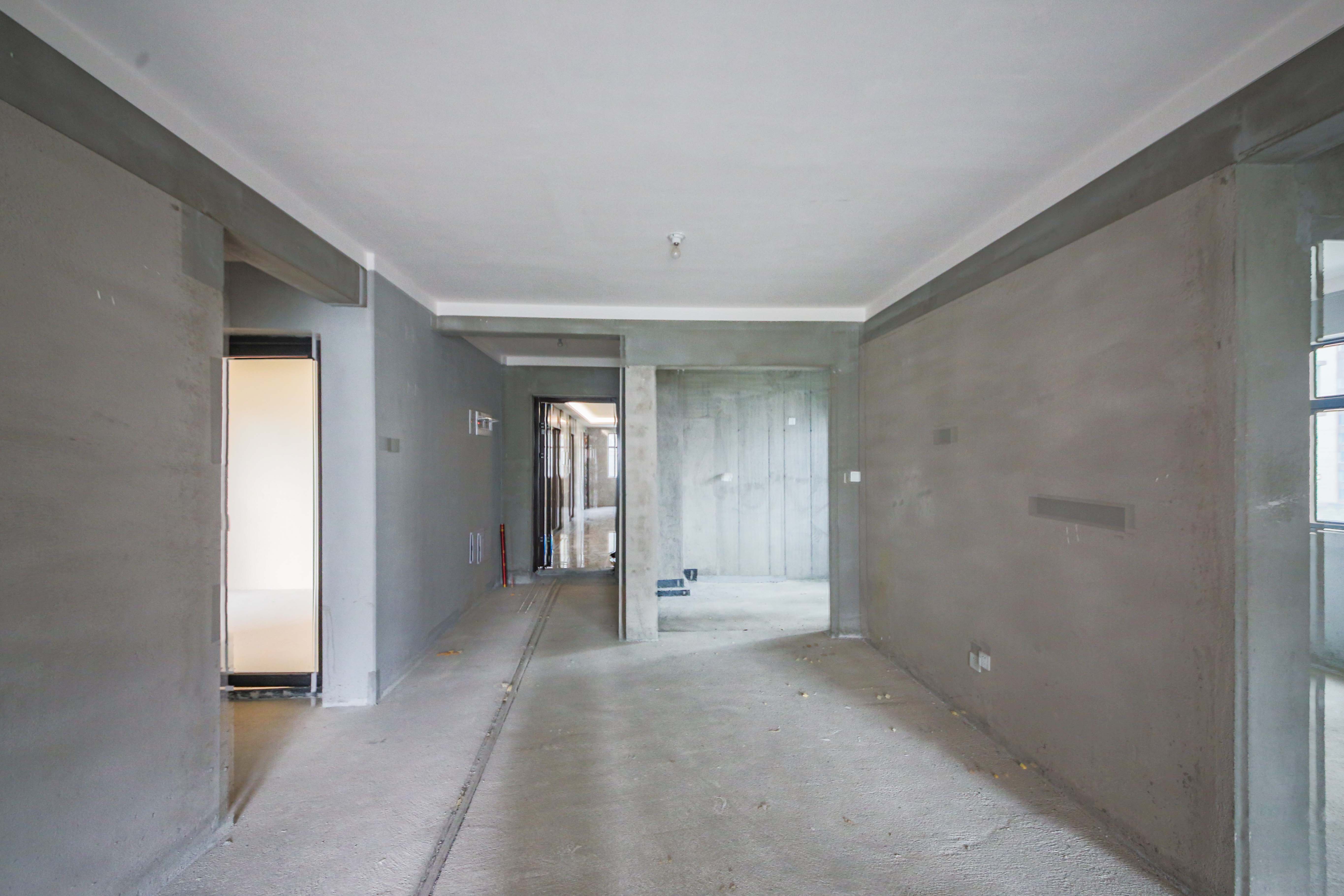 中建钰和城  4室2厅2卫   175.00万客厅