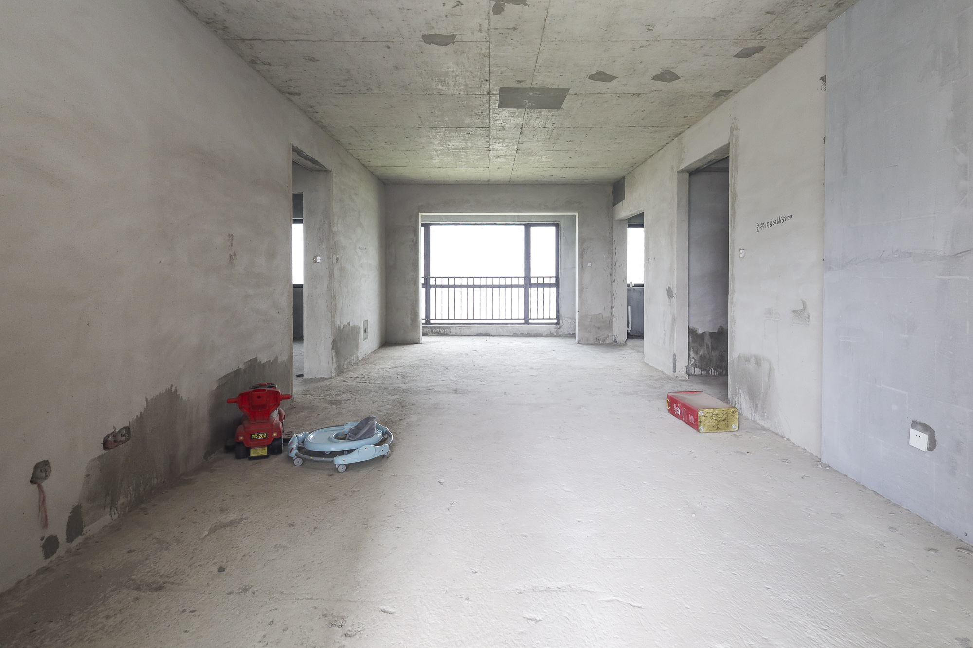 美来美城市广场  4室2厅2卫    78.0万 美来美城市广场  4室2厅2卫    78.0万客厅