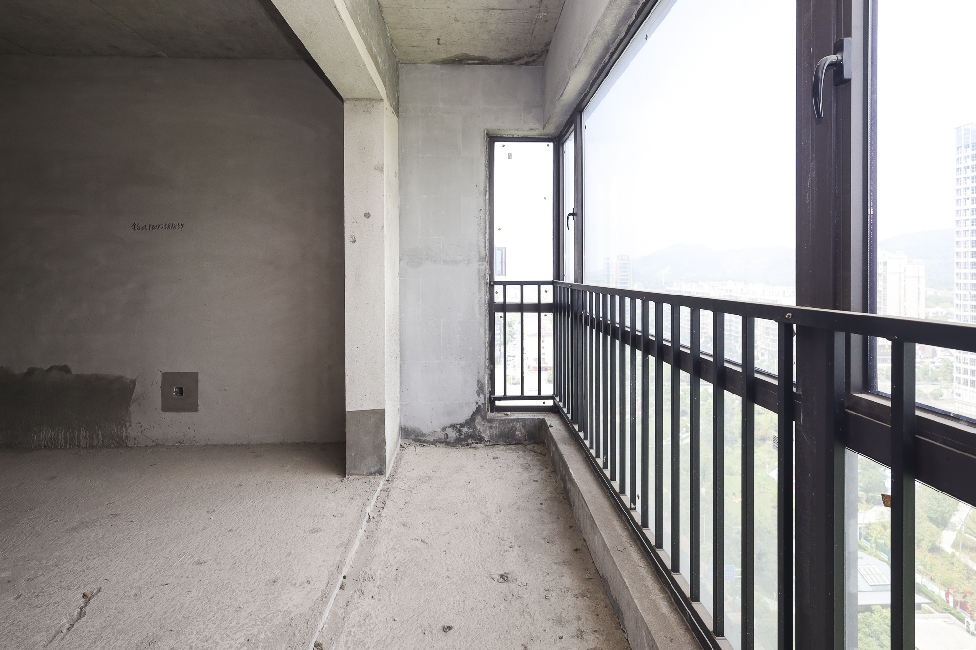 美来美城市广场  4室2厅2卫    78.0万 美来美城市广场  4室2厅2卫    78.0万阳台