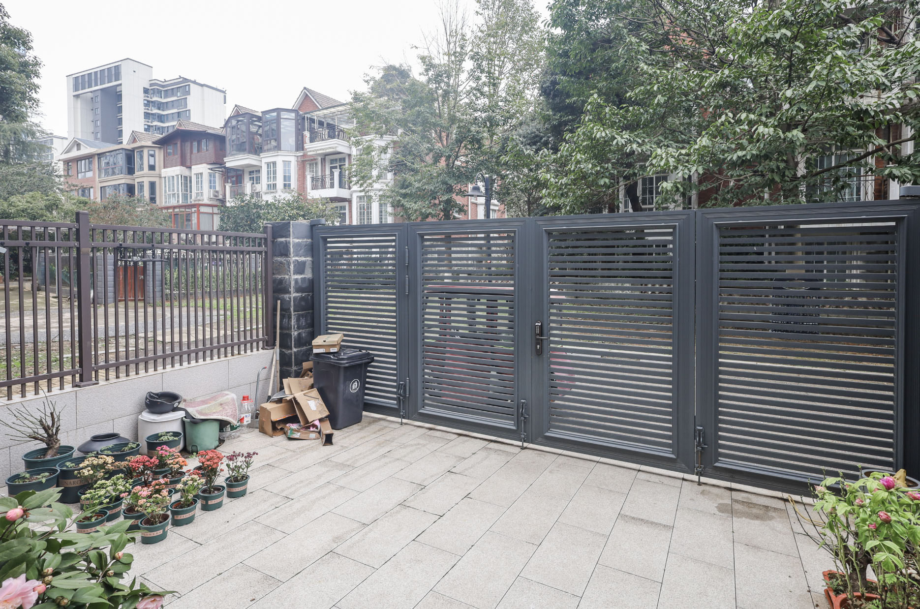 山水英伦 5室2厅3卫 348.0万 山水英伦 5室2厅3卫 348.0万其他