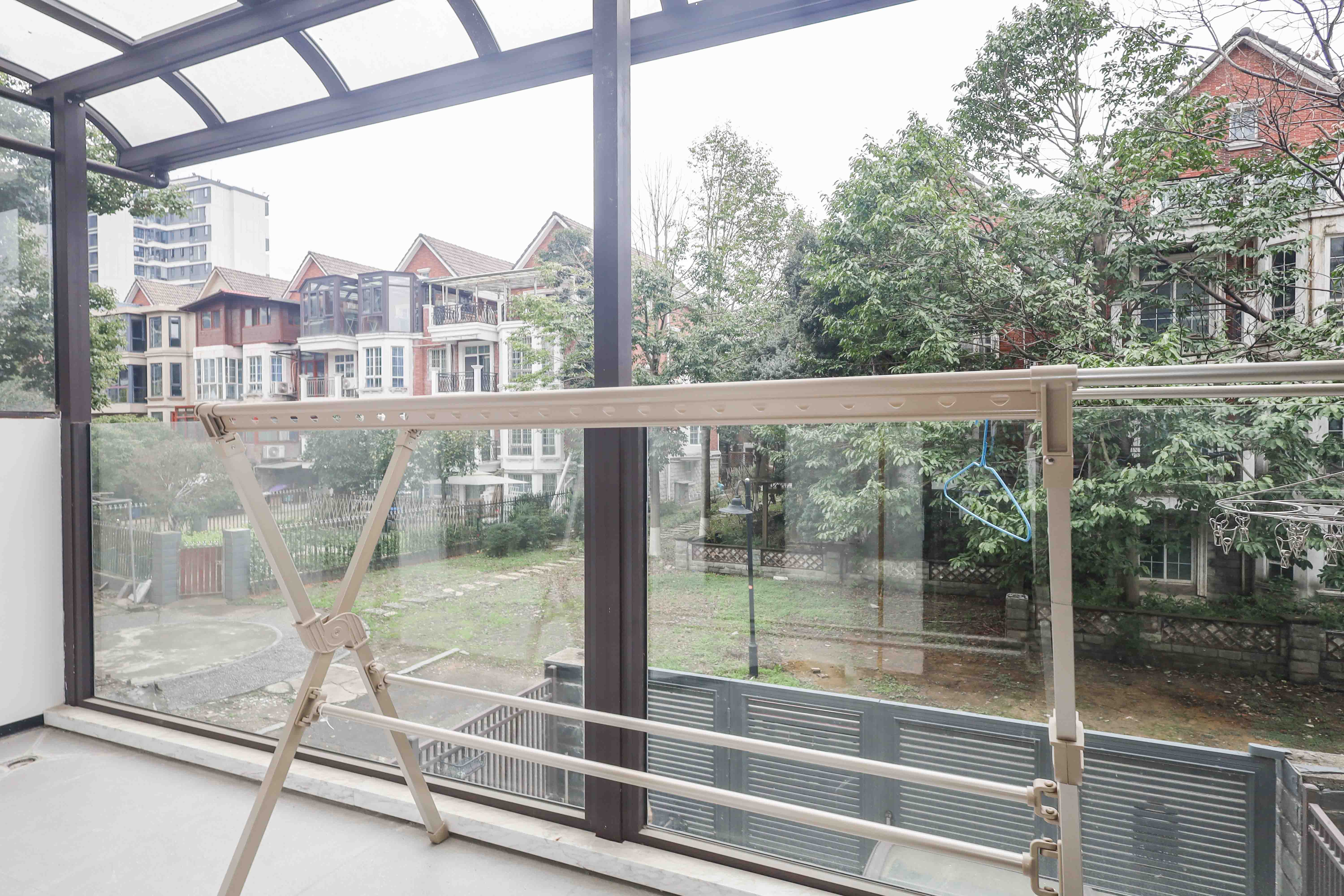 山水英伦 5室2厅3卫 348.0万 山水英伦 5室2厅3卫 348.0万其他