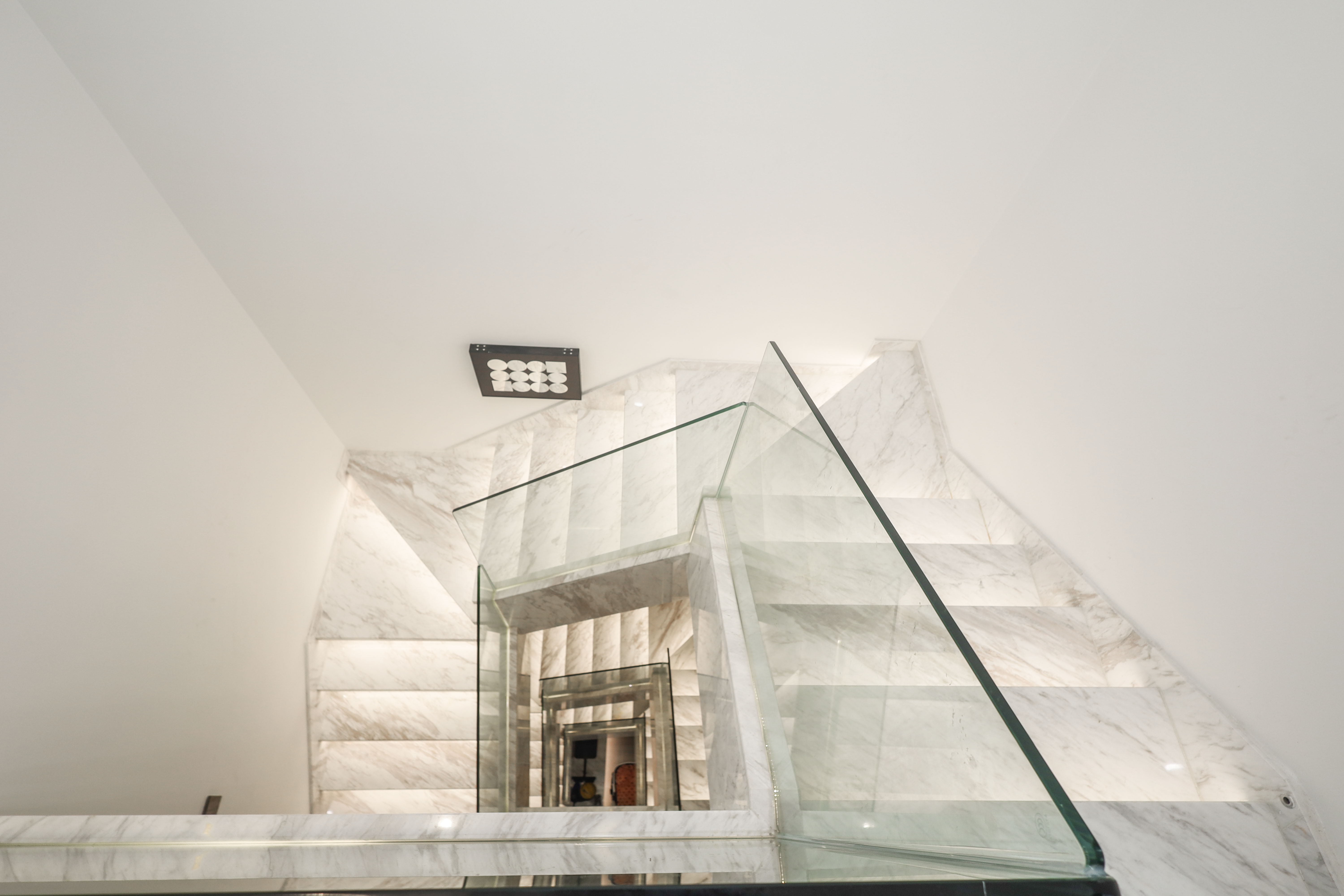 山水英伦 5室2厅3卫 348.0万 山水英伦 5室2厅3卫 348.0万其他