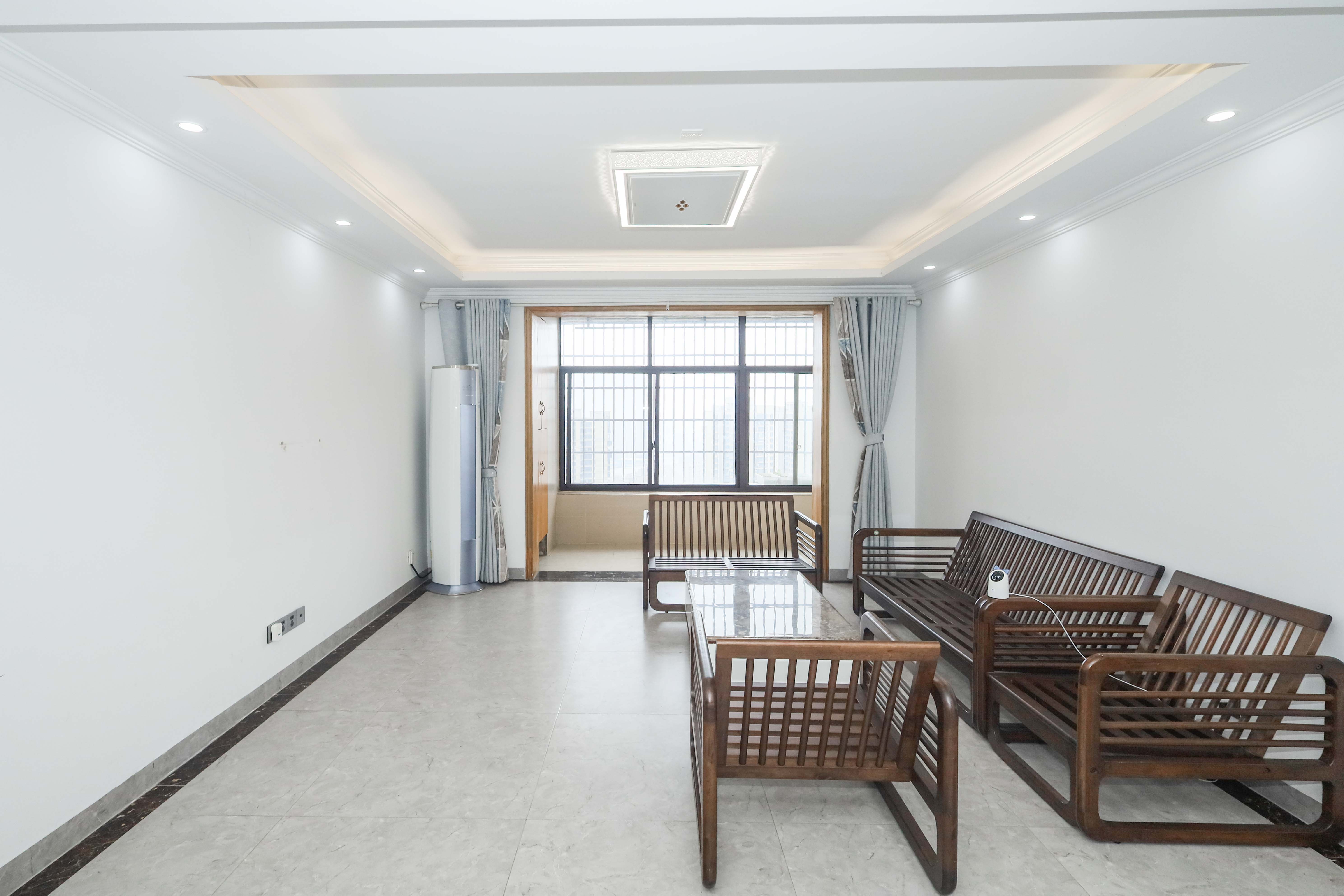 保利麓谷林语E区  4室2厅2卫    106.0万 保利麓谷林语E区  4室2厅2卫    106.0万