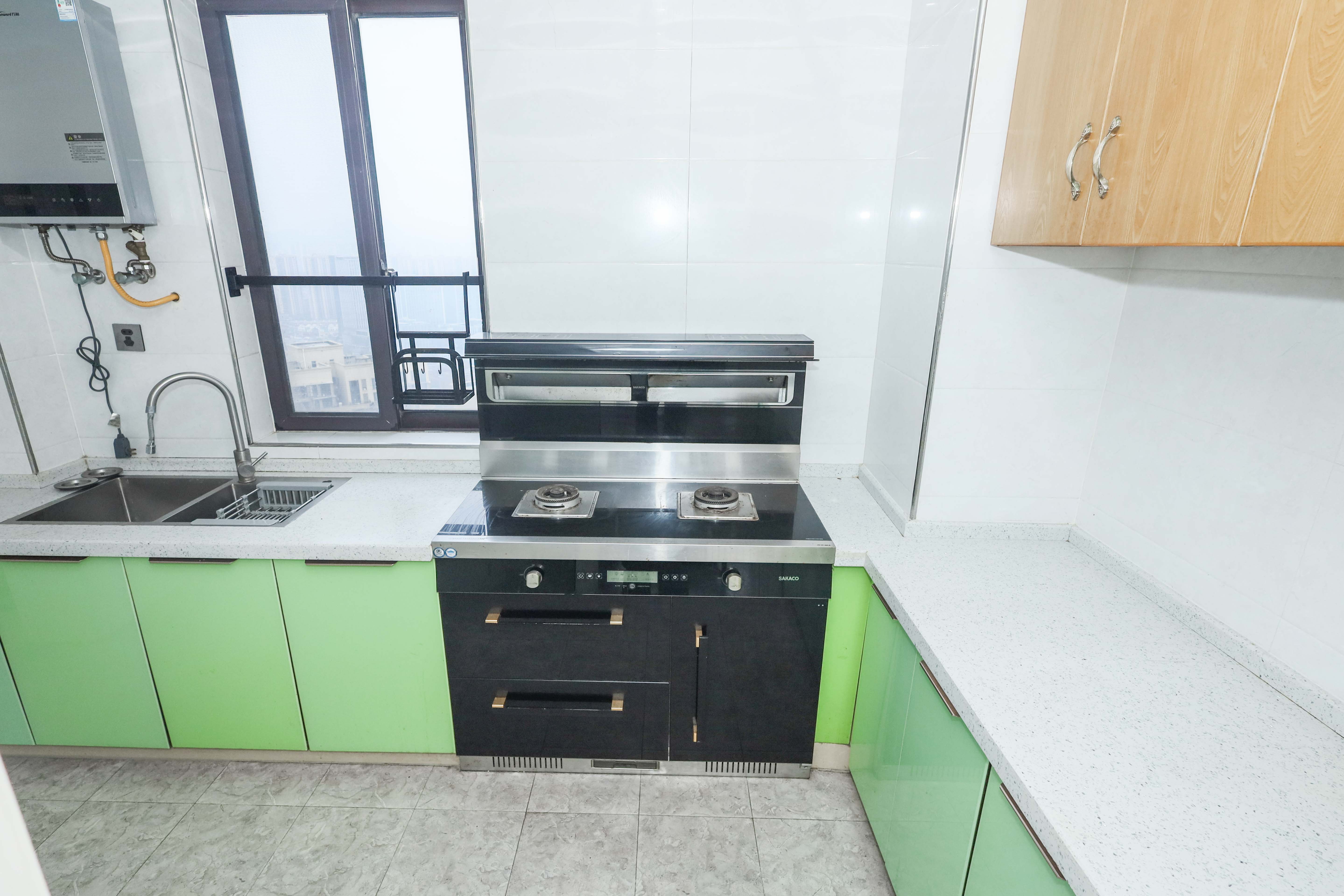 保利麓谷林语E区  4室2厅2卫    106.0万 保利麓谷林语E区  4室2厅2卫    106.0万厨房