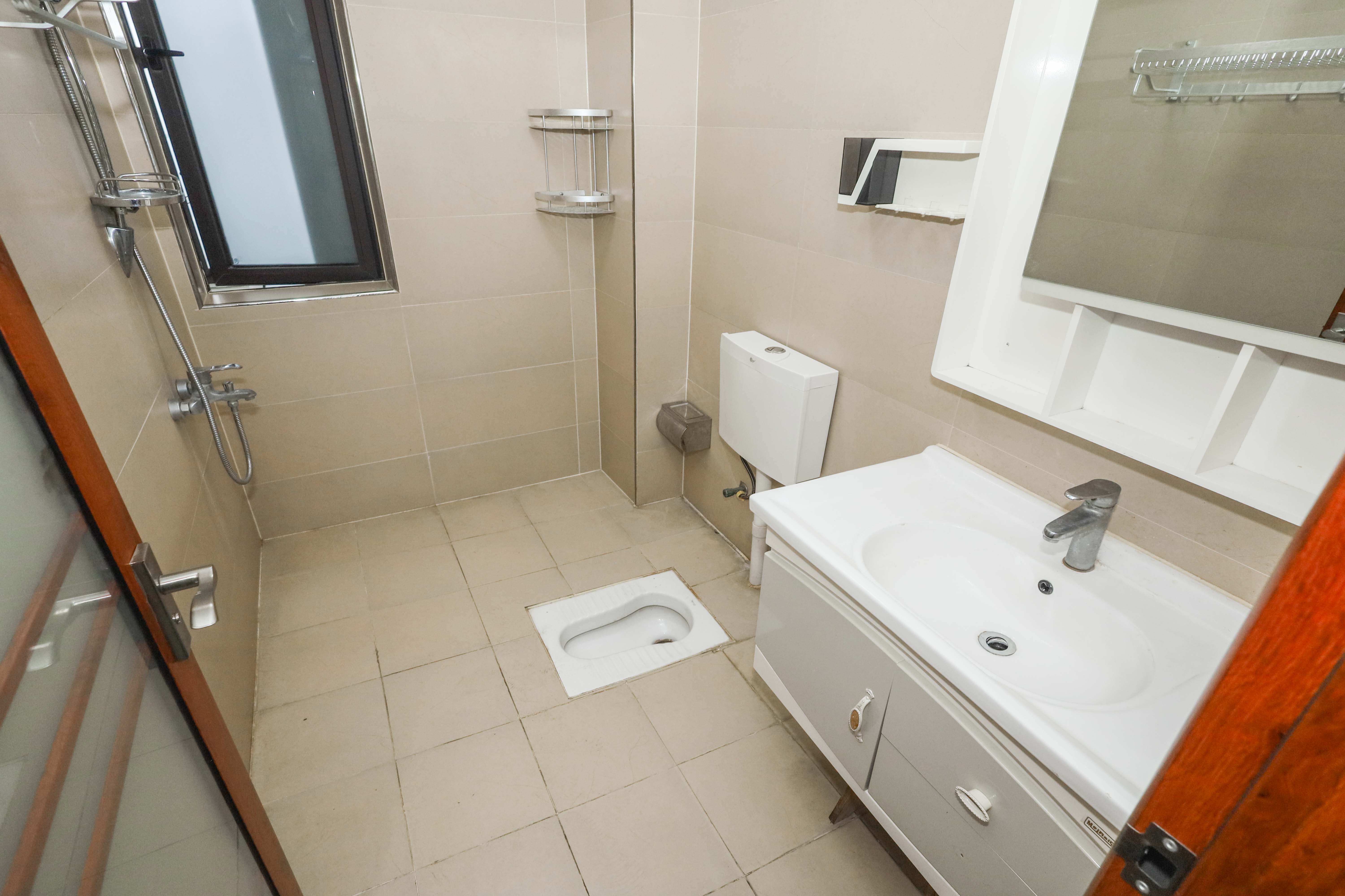 保利麓谷林语E区  4室2厅2卫    106.0万 保利麓谷林语E区  4室2厅2卫    106.0万卫生间