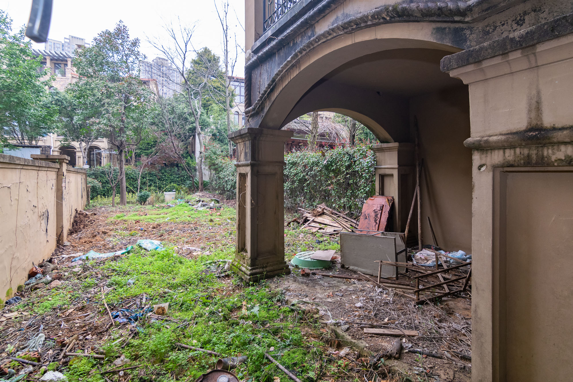 金地三千府(金地湖山樾、金地自在城) 5室2厅3卫 410.0万 金地三千府(金地湖山樾、金地自在城) 5室2厅3卫 410.0万其他